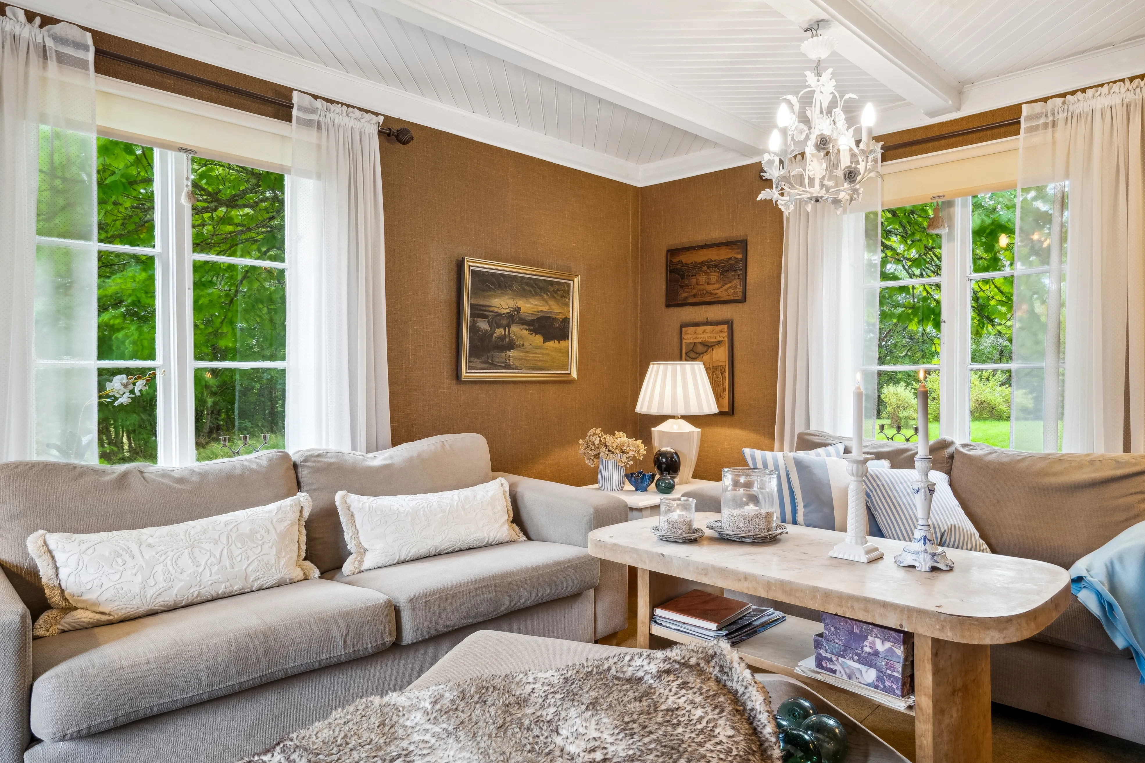 1898 Four-Bedroom House with Expansive Grounds in Bjugn, Trøndelag - View image 11 of 37