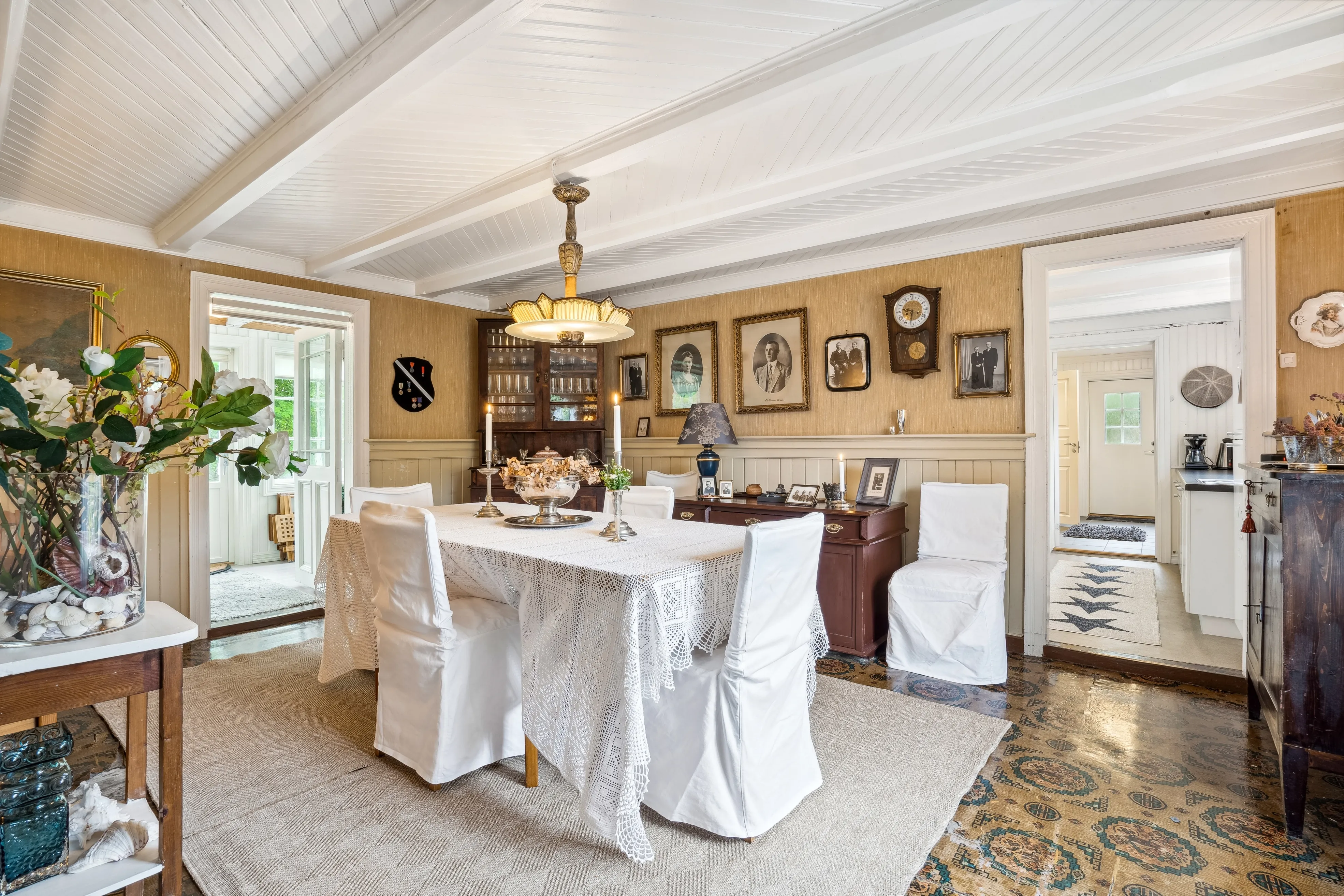 1898 Four-Bedroom House with Expansive Grounds in Bjugn, Trøndelag - View image 16 of 37