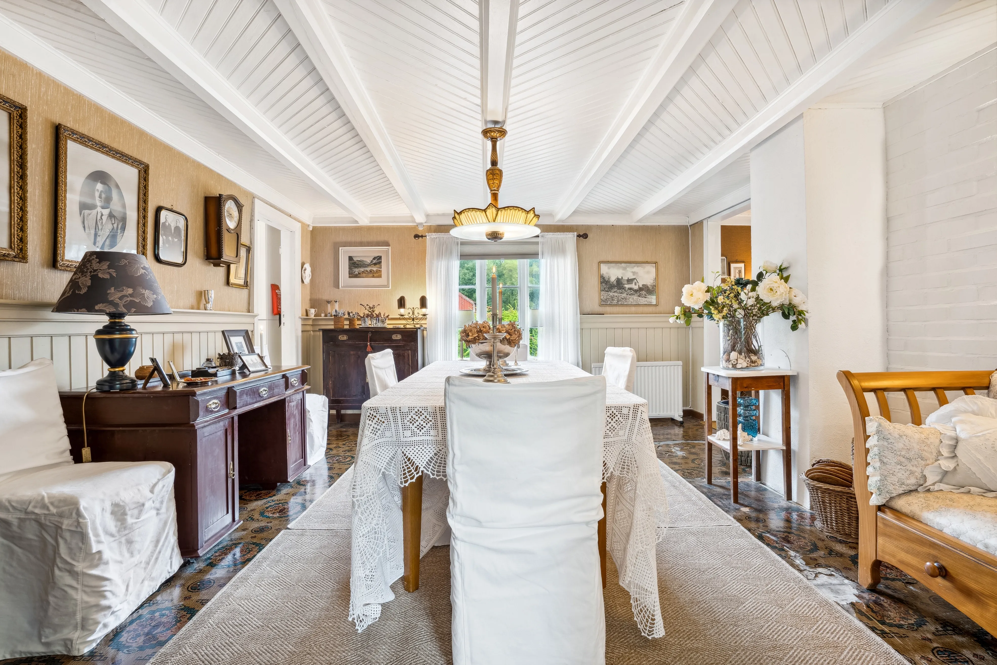 1898 Four-Bedroom House with Expansive Grounds in Bjugn, Trøndelag - View image 17 of 37