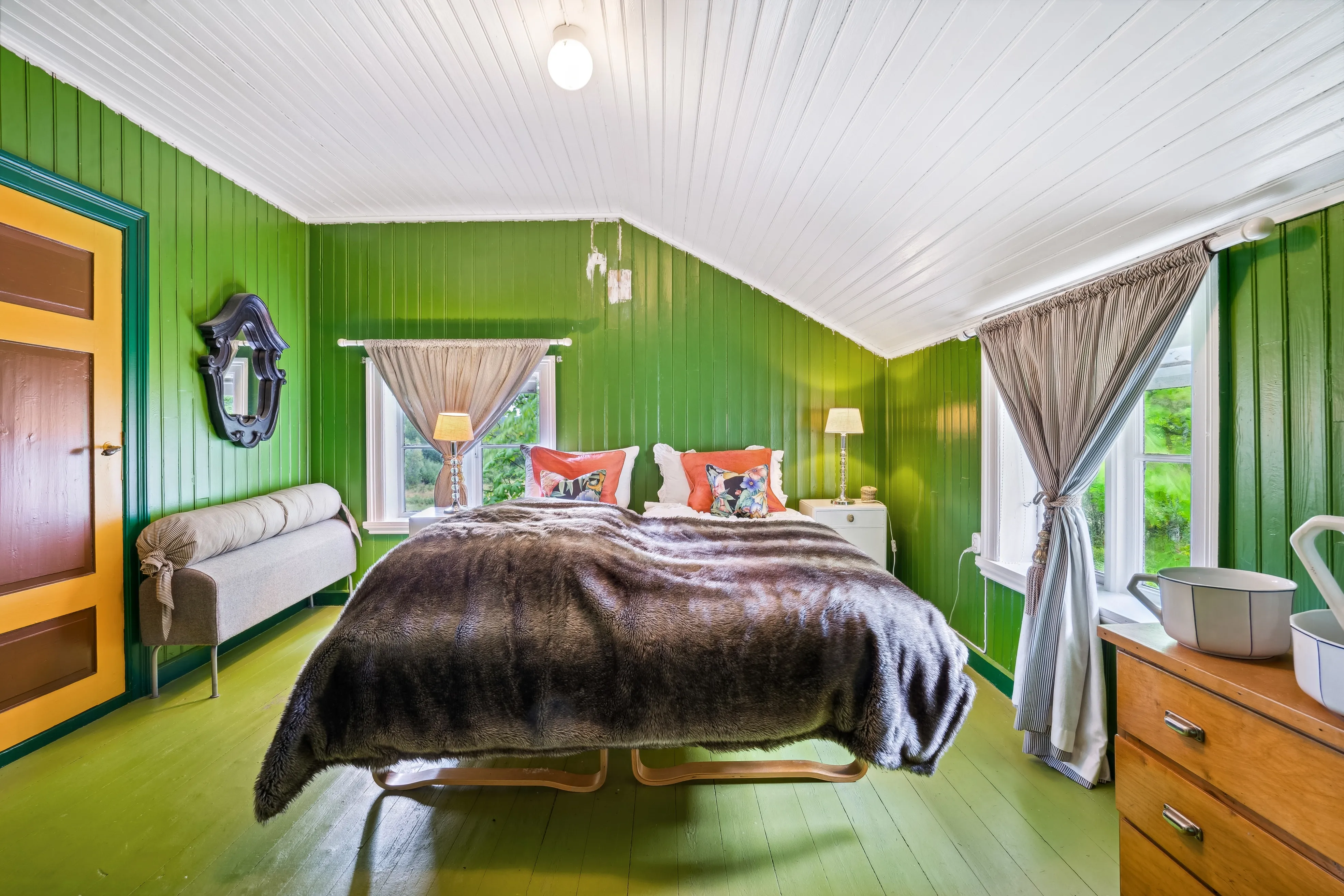1898 Four-Bedroom House with Expansive Grounds in Bjugn, Trøndelag - View image 28 of 37