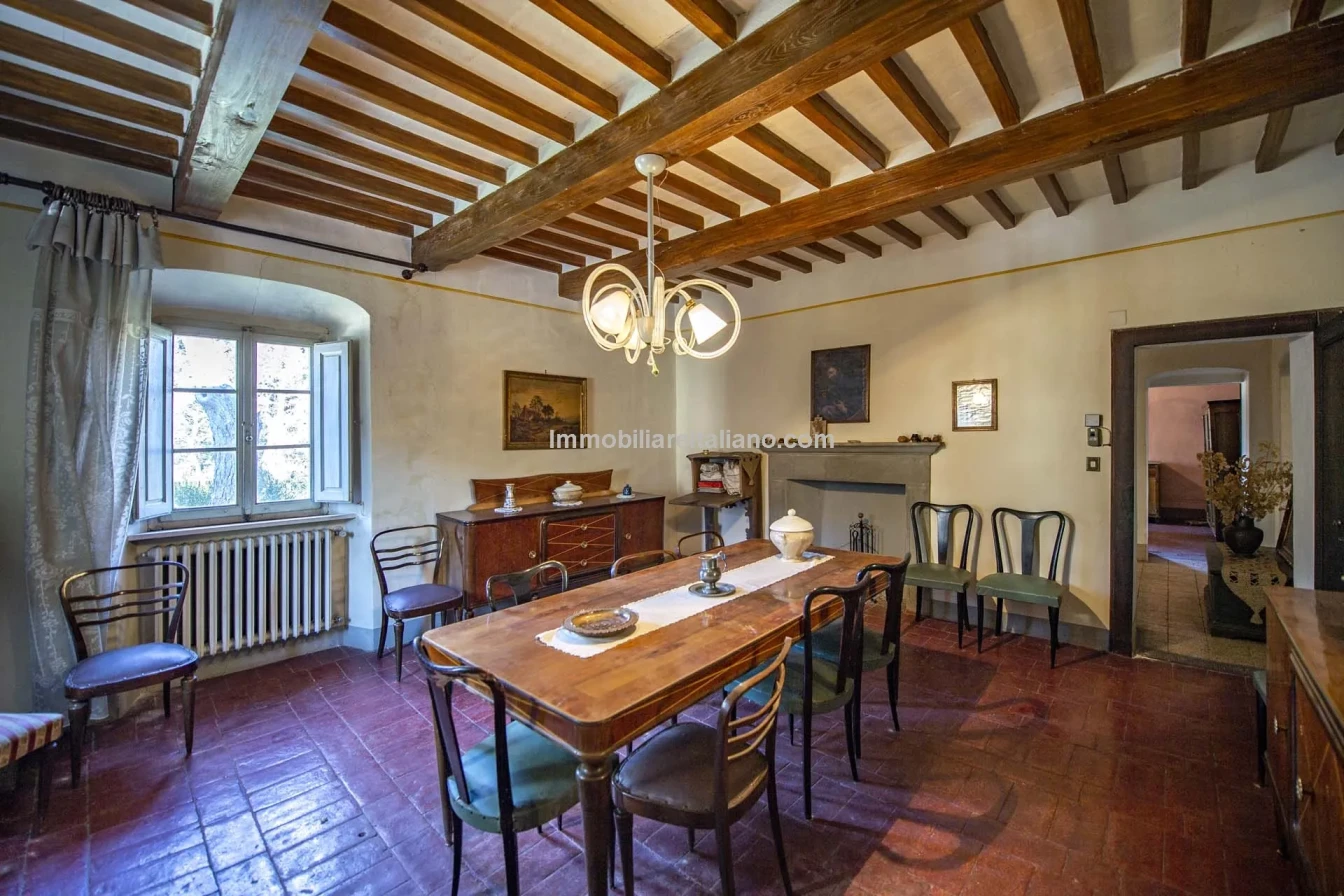 Tuscany's Country Retreat: 4-Bedroom House with Pool and Garden in Caprese Michelangelo - View image 21 of 37