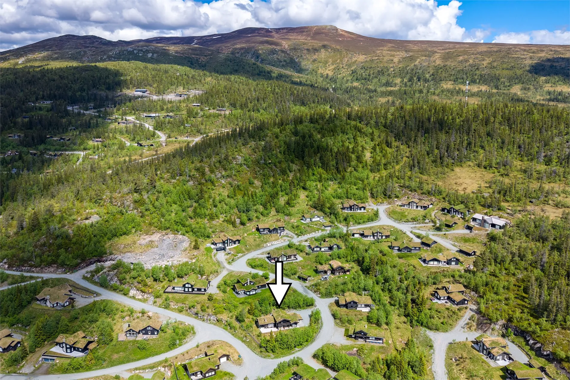 Rummelig hytte med 5 soveværelser, altan og pool i det naturskønne Noresund, Norge - Vis billede 32 af 35