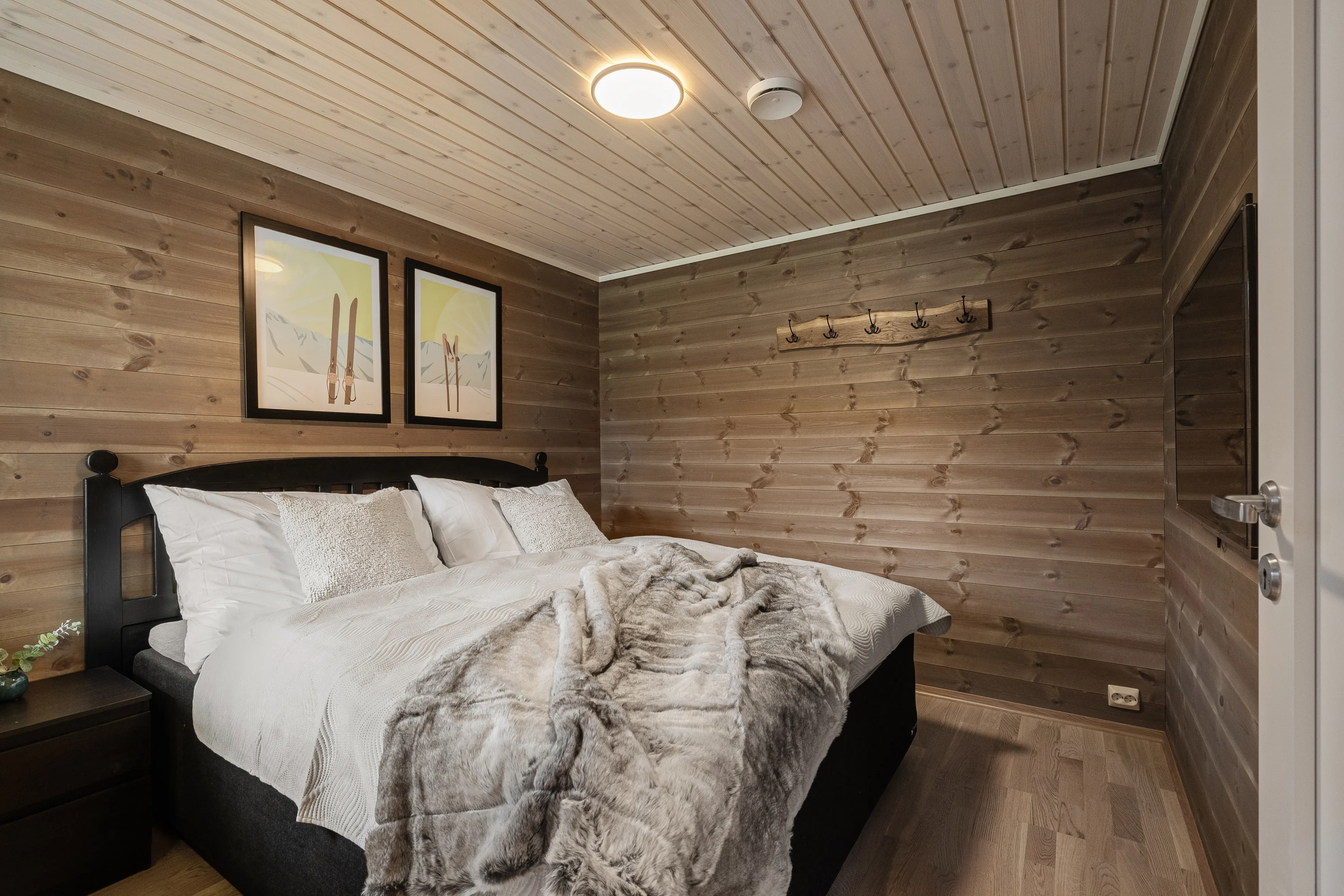 Contemporary 4-Bedroom House with Spacious Terrace in Sirdal, Norway - View image 8 of 23