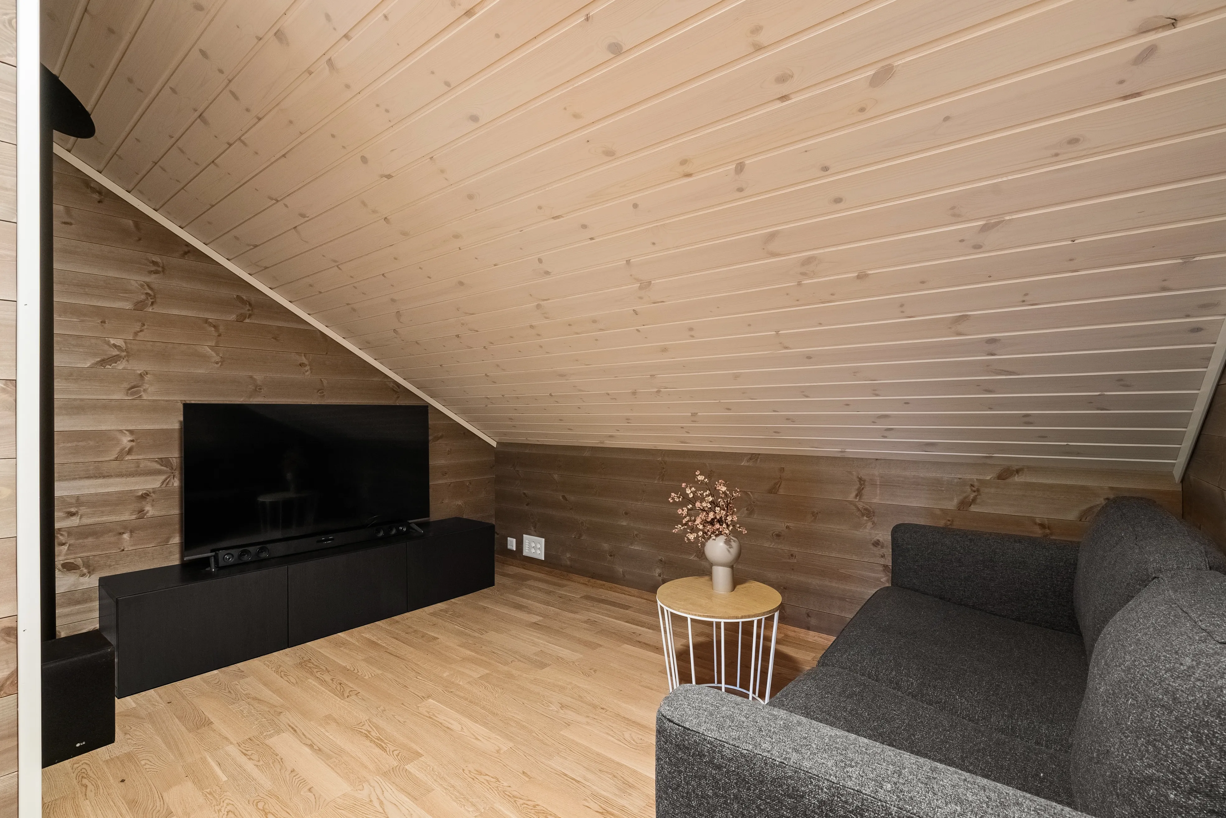 Contemporary 4-Bedroom House with Spacious Terrace in Sirdal, Norway - View image 13 of 23