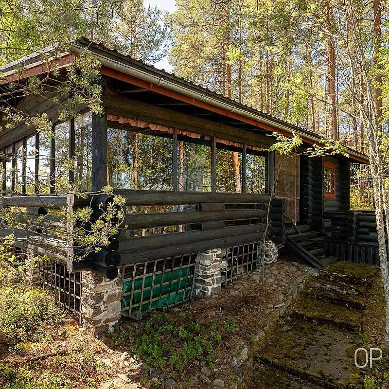1970s Finnish Cabin with Expansive Garden near Lake in Hurissalo