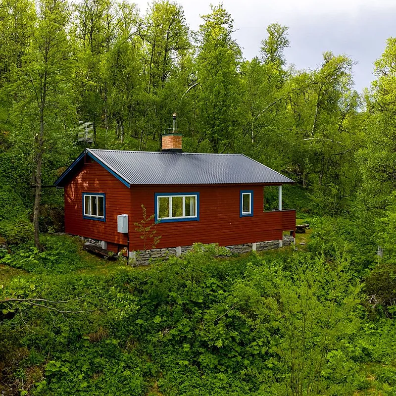 1960s Swedish Country House with Expansive Grounds in Bruksvallarna