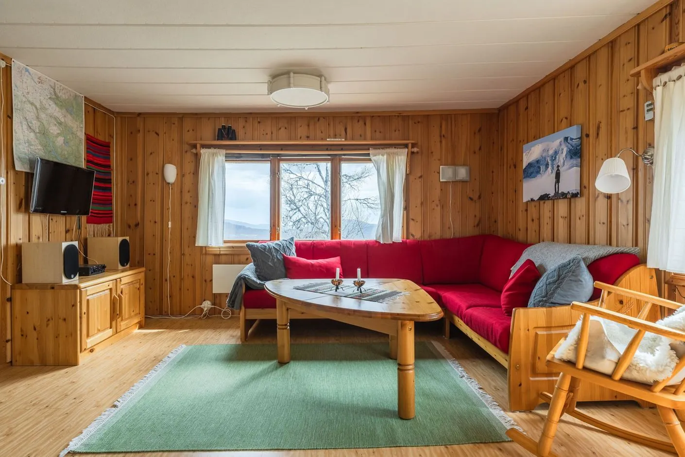 1960s Swedish Country House with Expansive Grounds in Bruksvallarna - View image 8 of 26