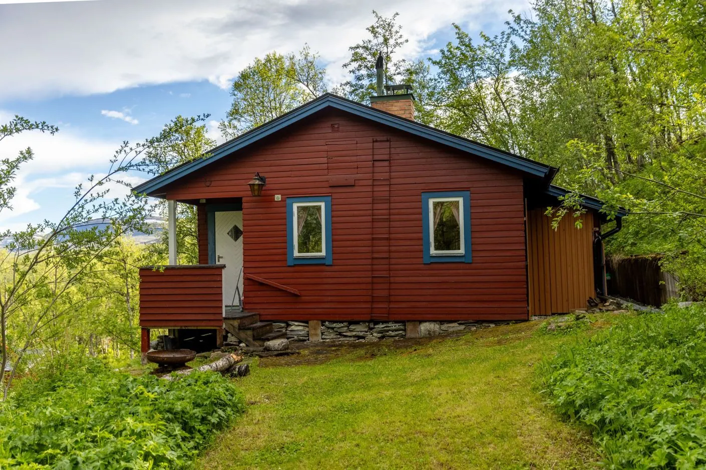 1960s Swedish Country House with Expansive Grounds in Bruksvallarna - View image 16 of 26