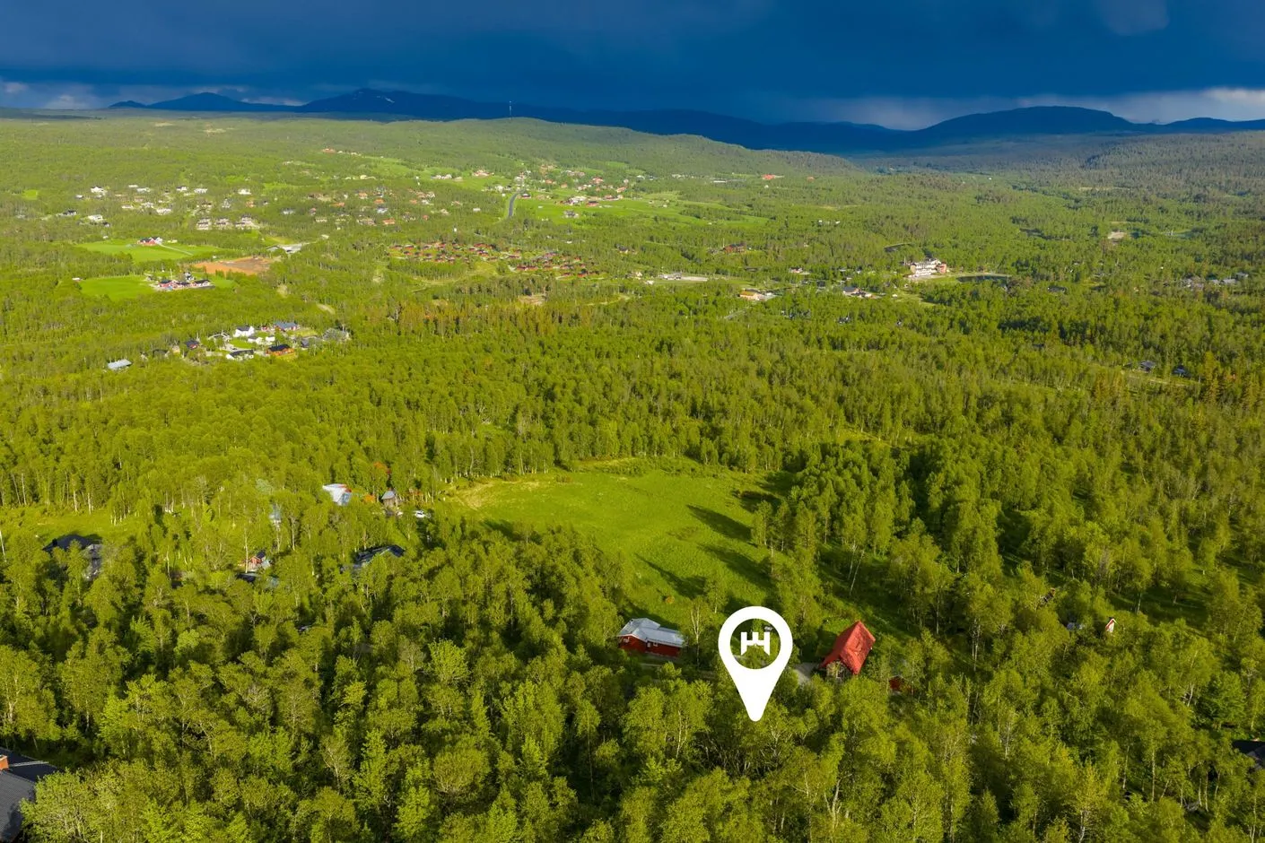 1960s Swedish Country House with Expansive Grounds in Bruksvallarna - View image 20 of 26