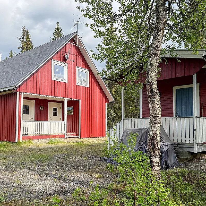 Affordable 4-Bedroom Country House on Expansive Lot in Vilhelmina, Sweden