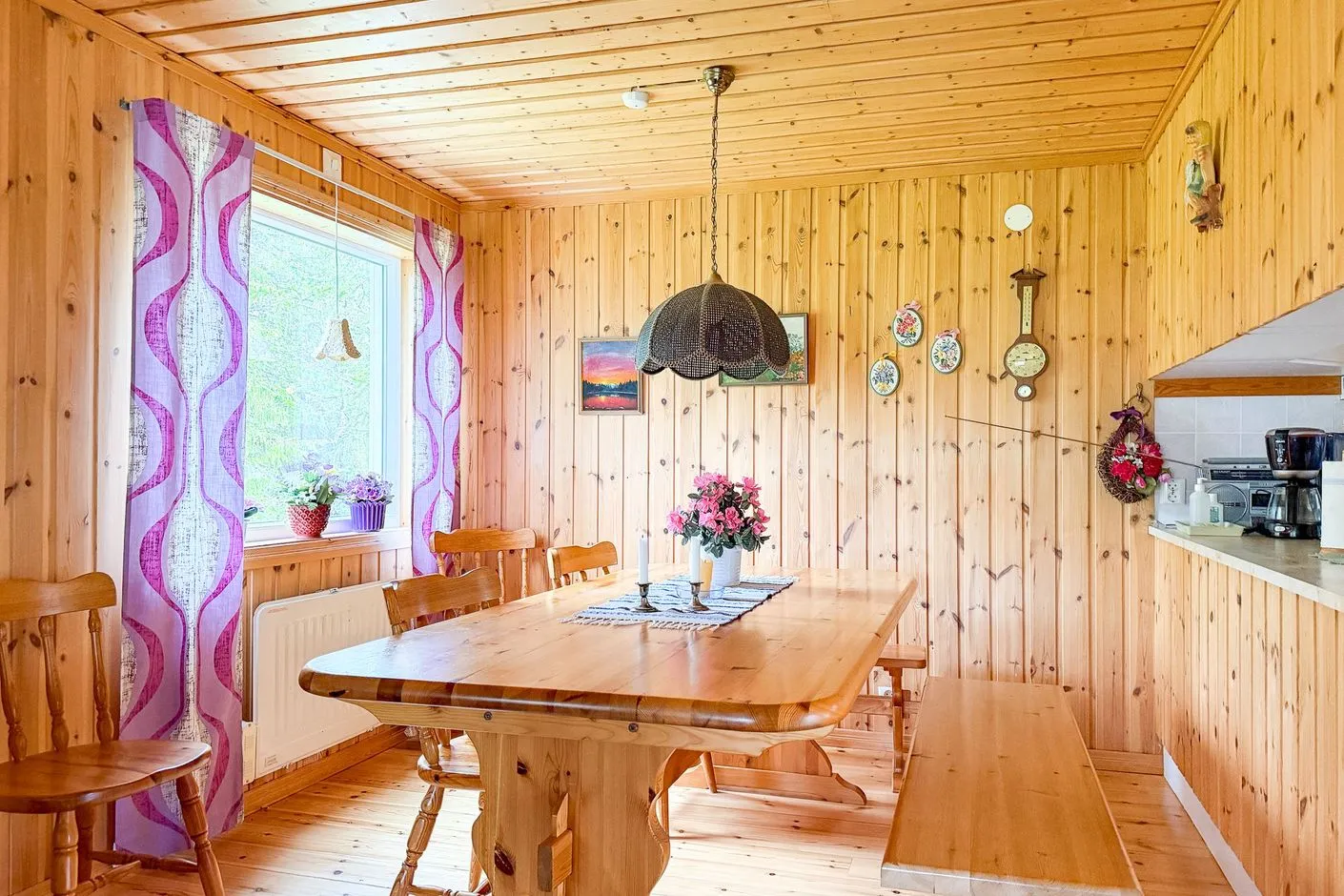 Affordable 4-Bedroom Country House on Expansive Lot in Vilhelmina, Sweden - View image 6 of 36
