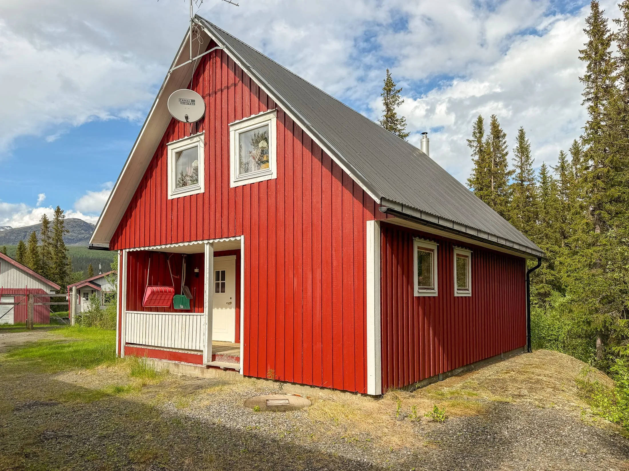 Affordable 4-Bedroom Country House on Expansive Lot in Vilhelmina, Sweden - View image 28 of 36