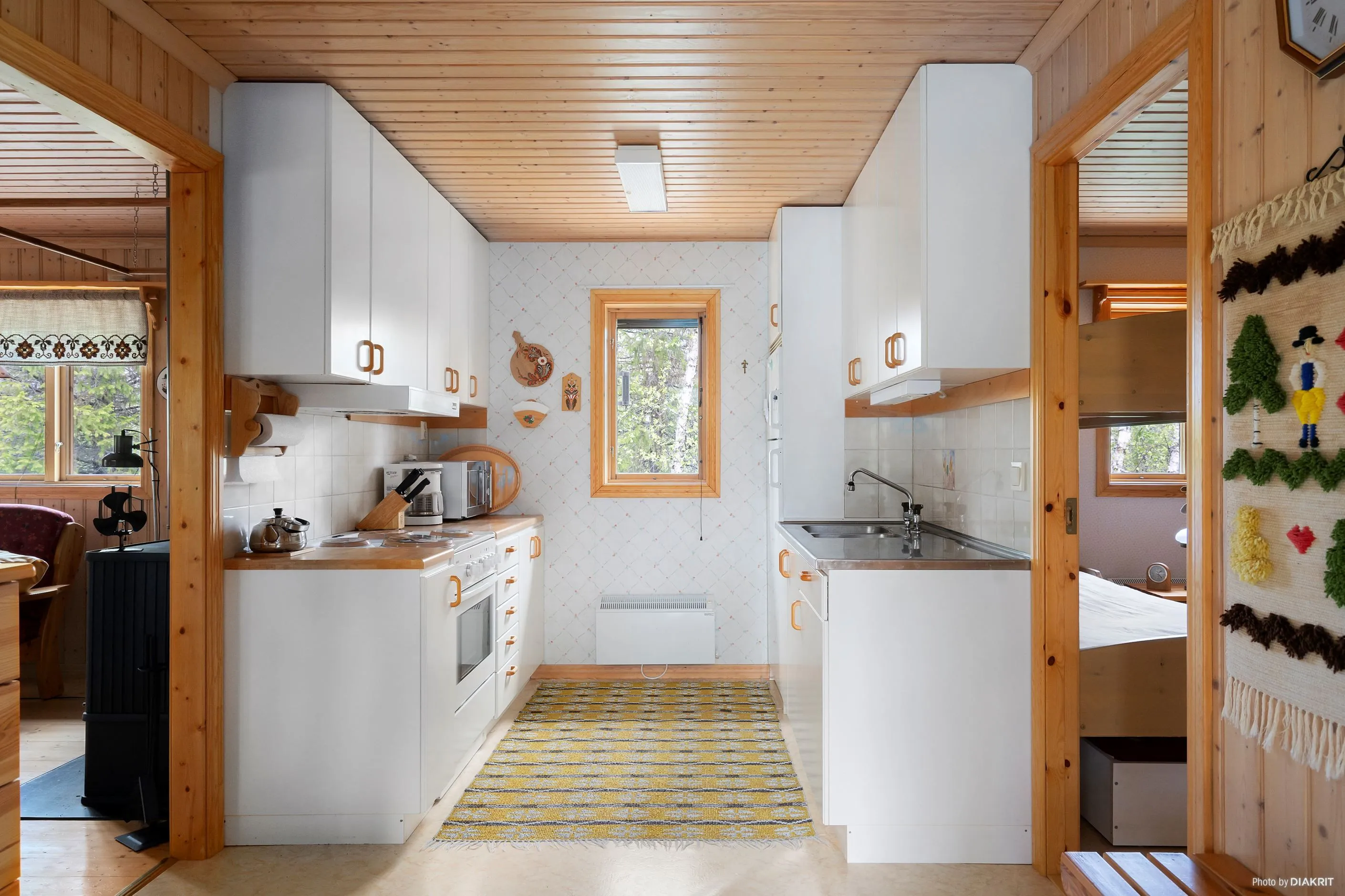 Charming 1995 Swedish Country House with Terrace in Scenic Dikanäs - Image 3