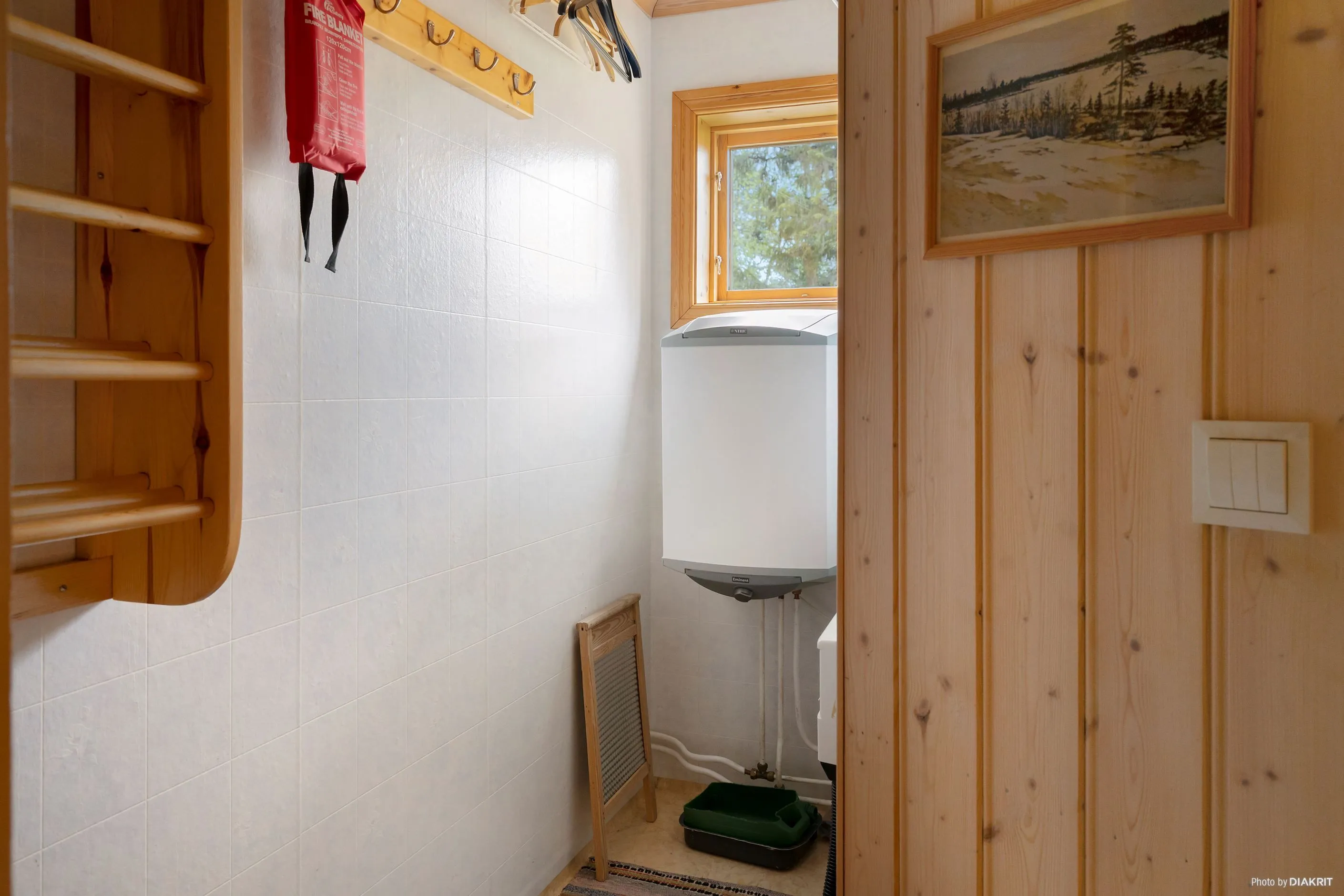 Charming 1995 Swedish Country House with Terrace in Scenic Dikanäs - View image 13 of 23