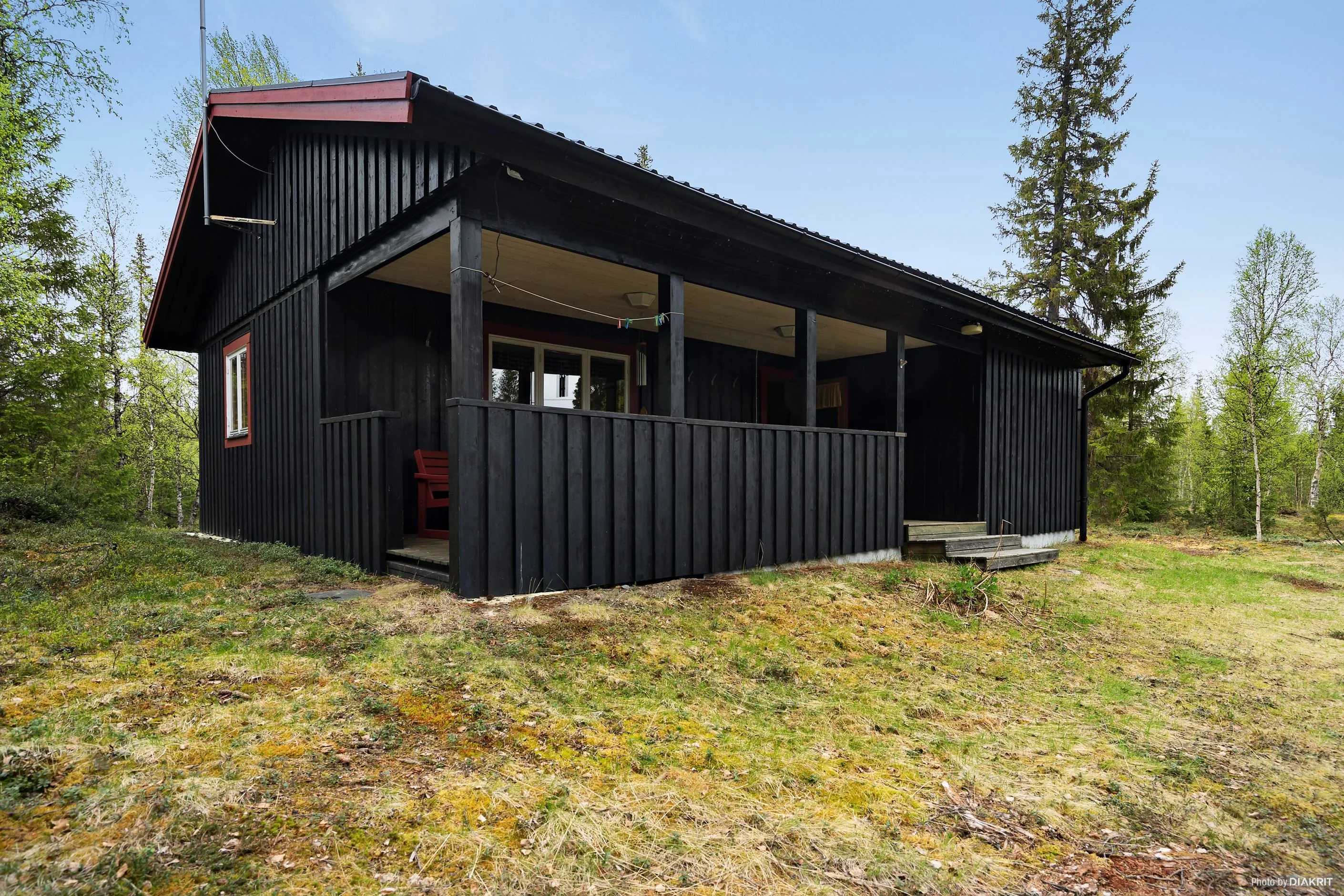 Charming 1995 Swedish Country House with Terrace in Scenic Dikanäs - View image 19 of 23