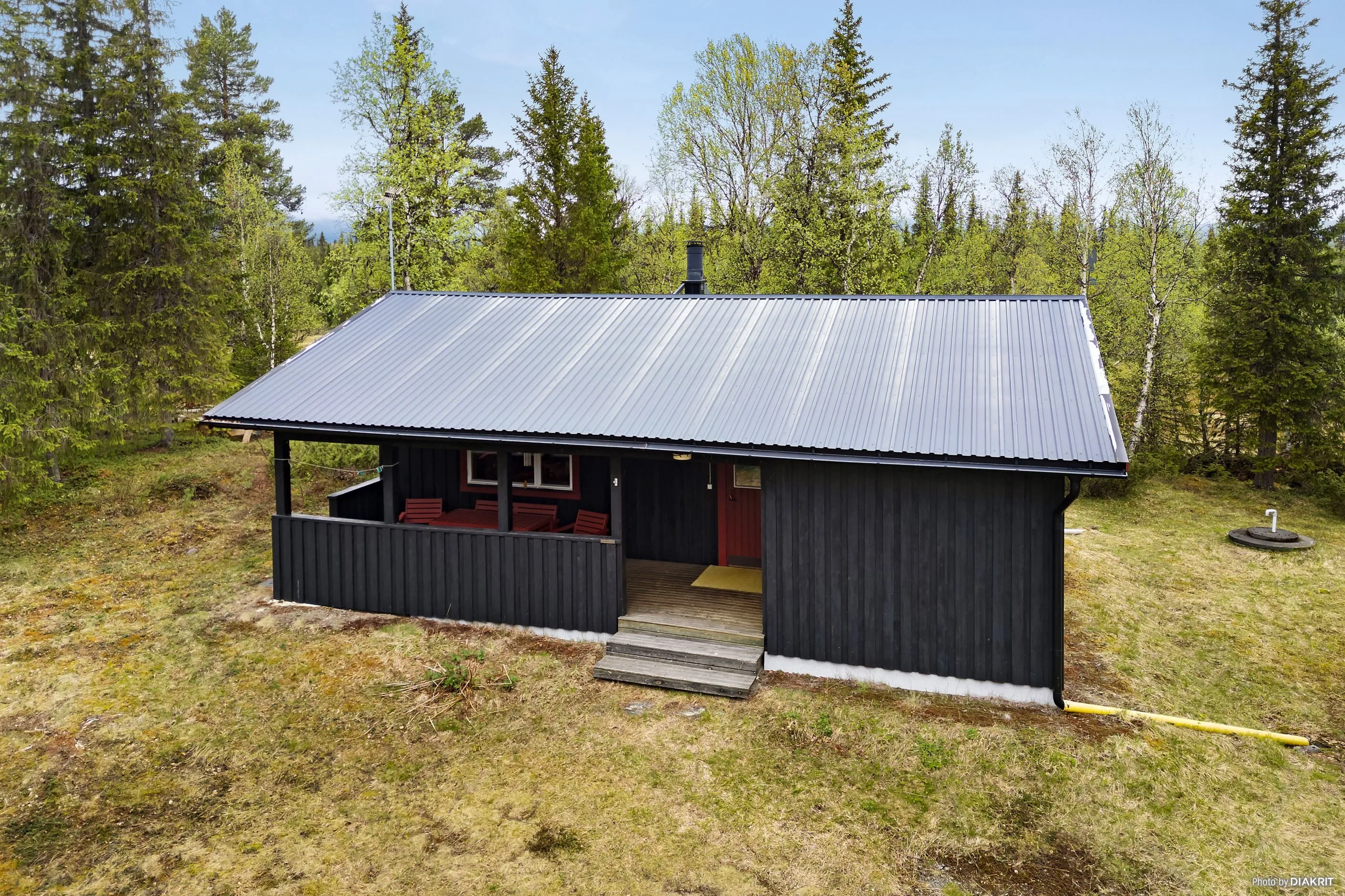 Charming 1995 Swedish Country House with Terrace in Scenic Dikanäs - View image 20 of 23