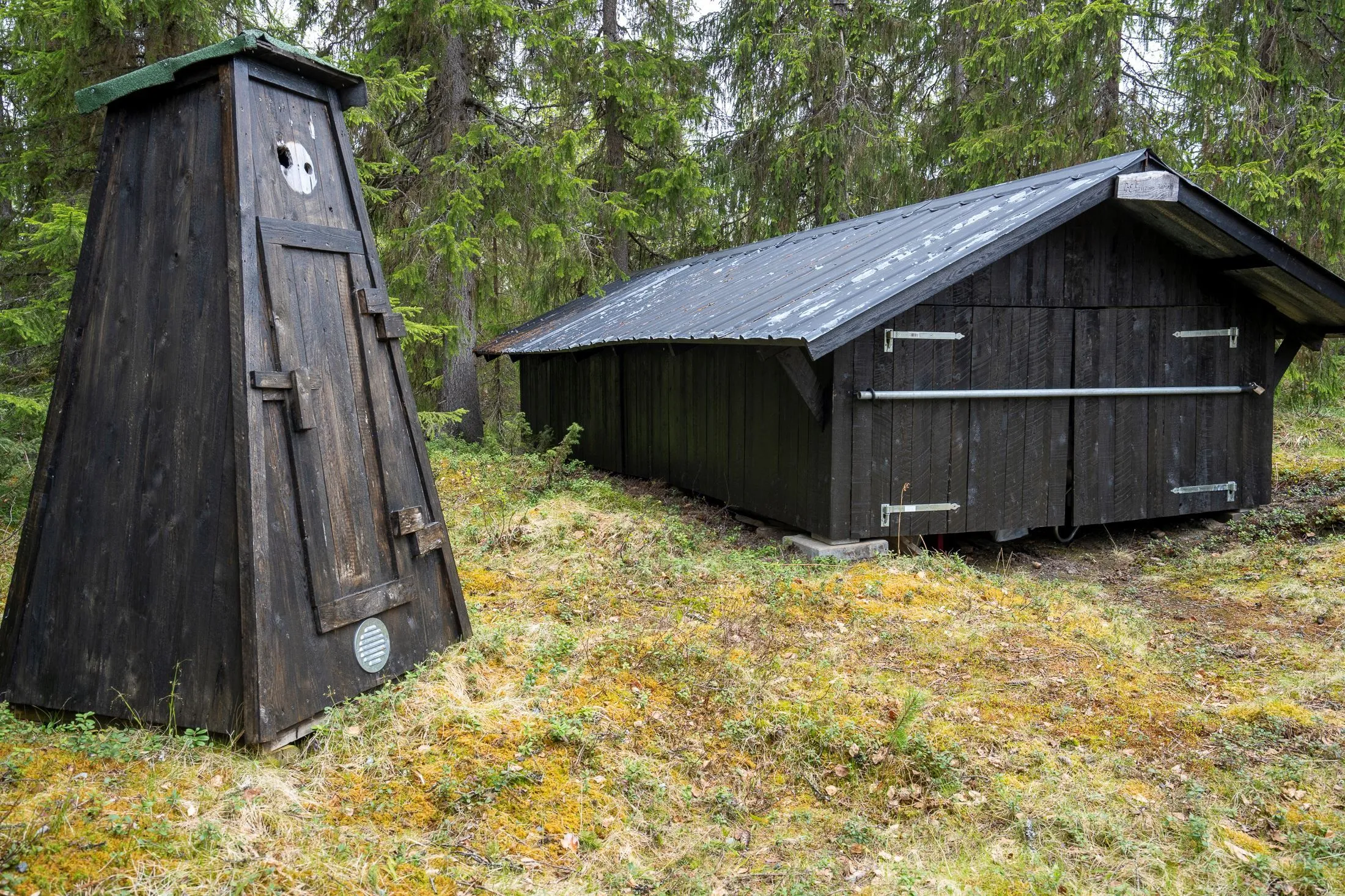 Charming 1995 Swedish Country House with Terrace in Scenic Dikanäs - View image 22 of 23