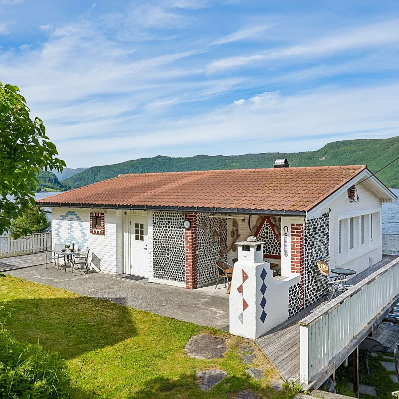 View image 8