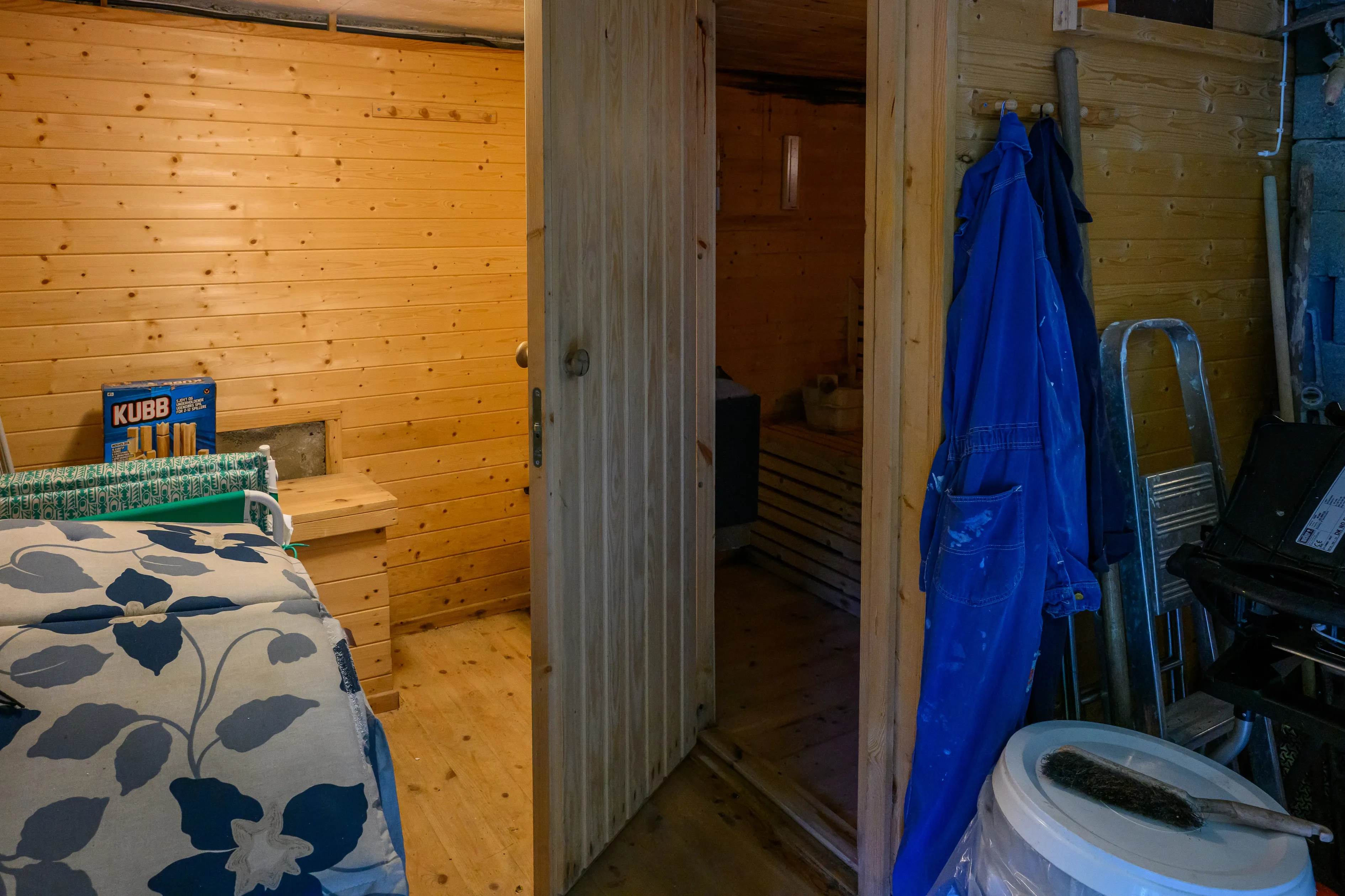 1960s Norwegian Cabin with Fjord Access and Terrace in Valsøybotn - View image 44 of 47