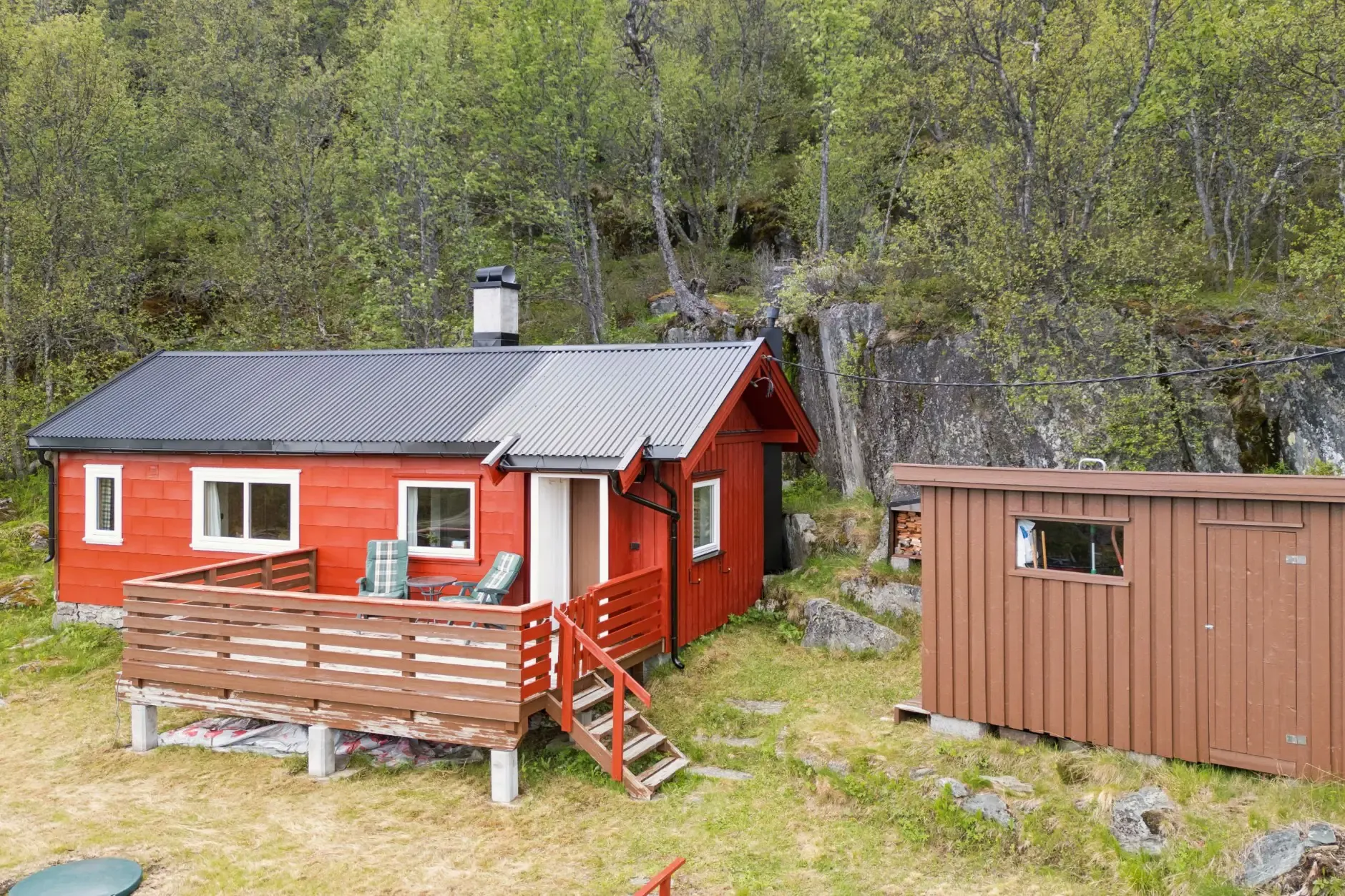 1960s Two-Bedroom Cabin with Terrace in Scenic Rjukan, Telemark - Image 1