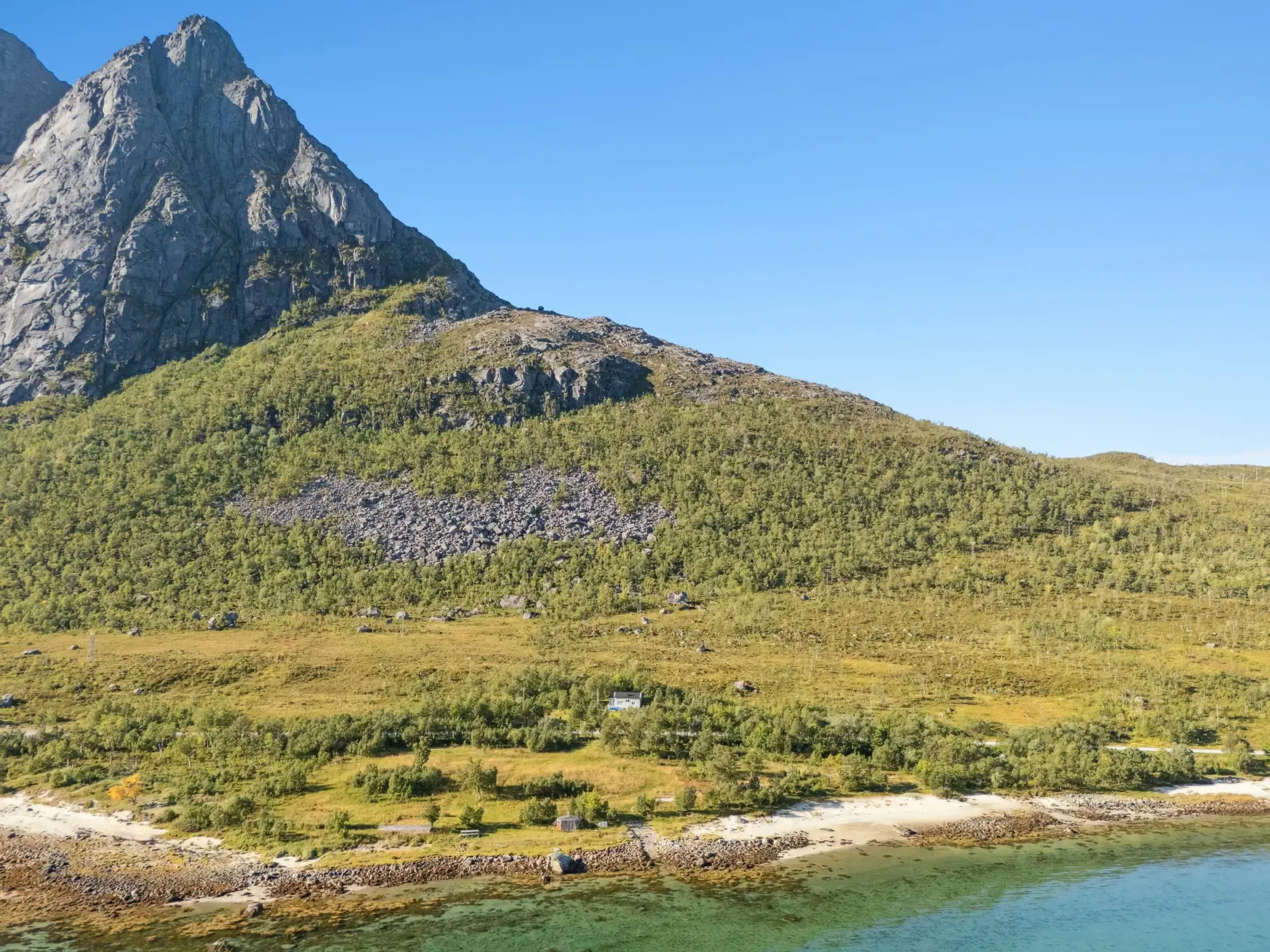 1940s Norwegian Cabin with Expansive Private Land by the Sea - View image 26 of 33