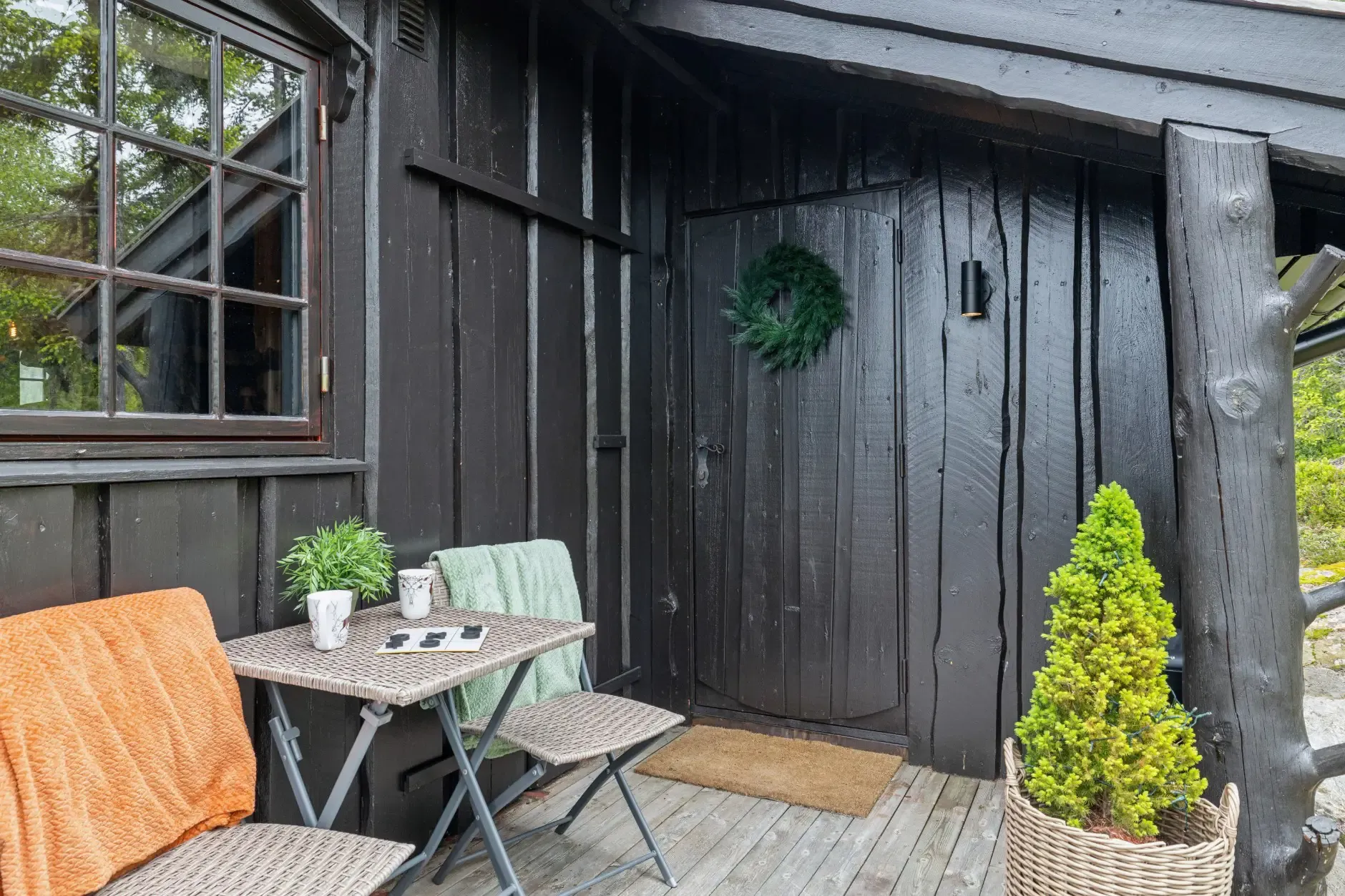 Norwegian Cabin with Expansive Terrace and Open-Plan Living in Tuddal - View image 11 of 33