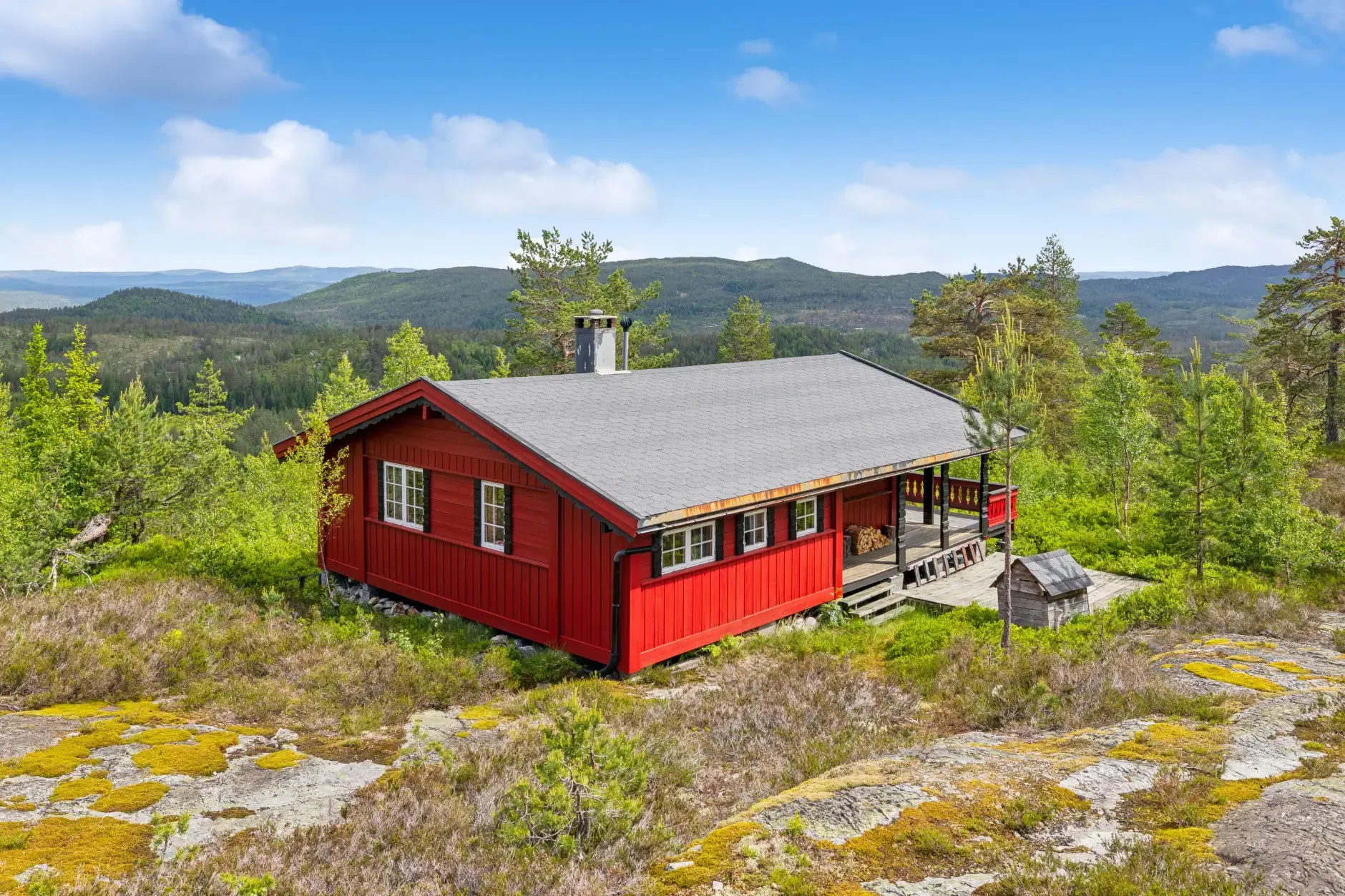 Compact 1980s Country Retreat in Notodden with Terrace and Solar Power - Image 3