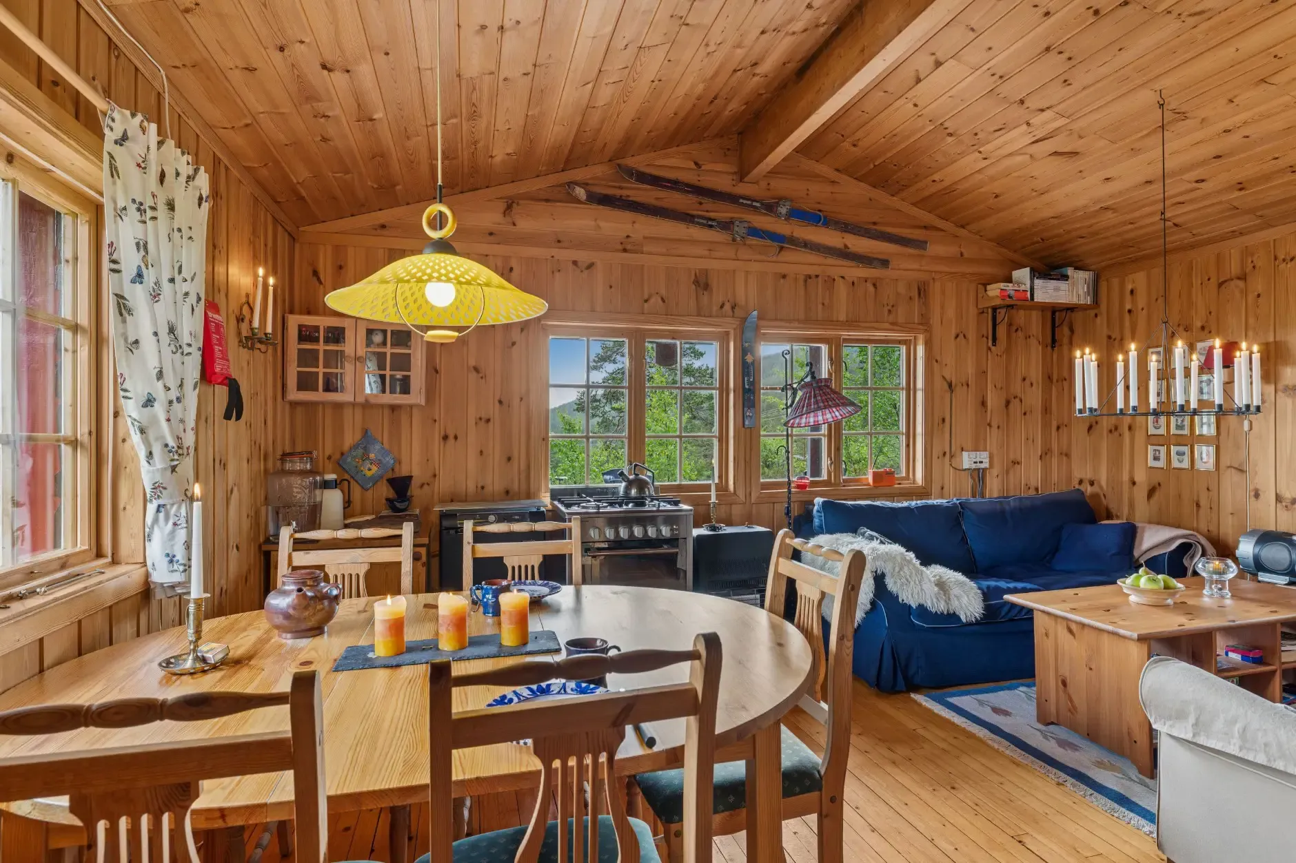 Compact 1980s Country Retreat in Notodden with Terrace and Solar Power - View image 15 of 31