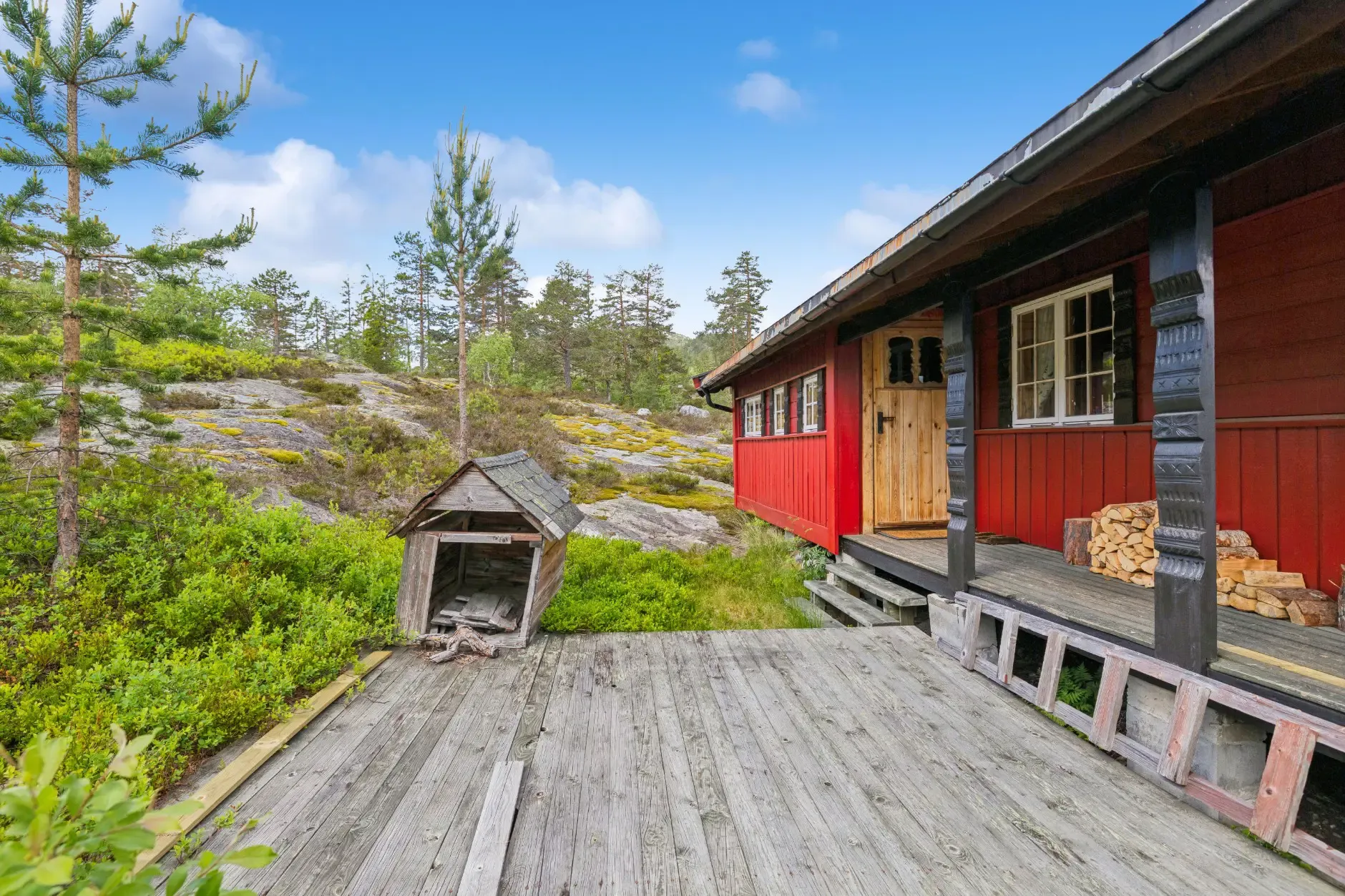 Compact 1980s Country Retreat in Notodden with Terrace and Solar Power - View image 24 of 31