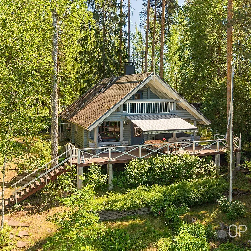 Furnished Lakeside Cabin with Sauna and Terrace in Pertunmaa, Finland