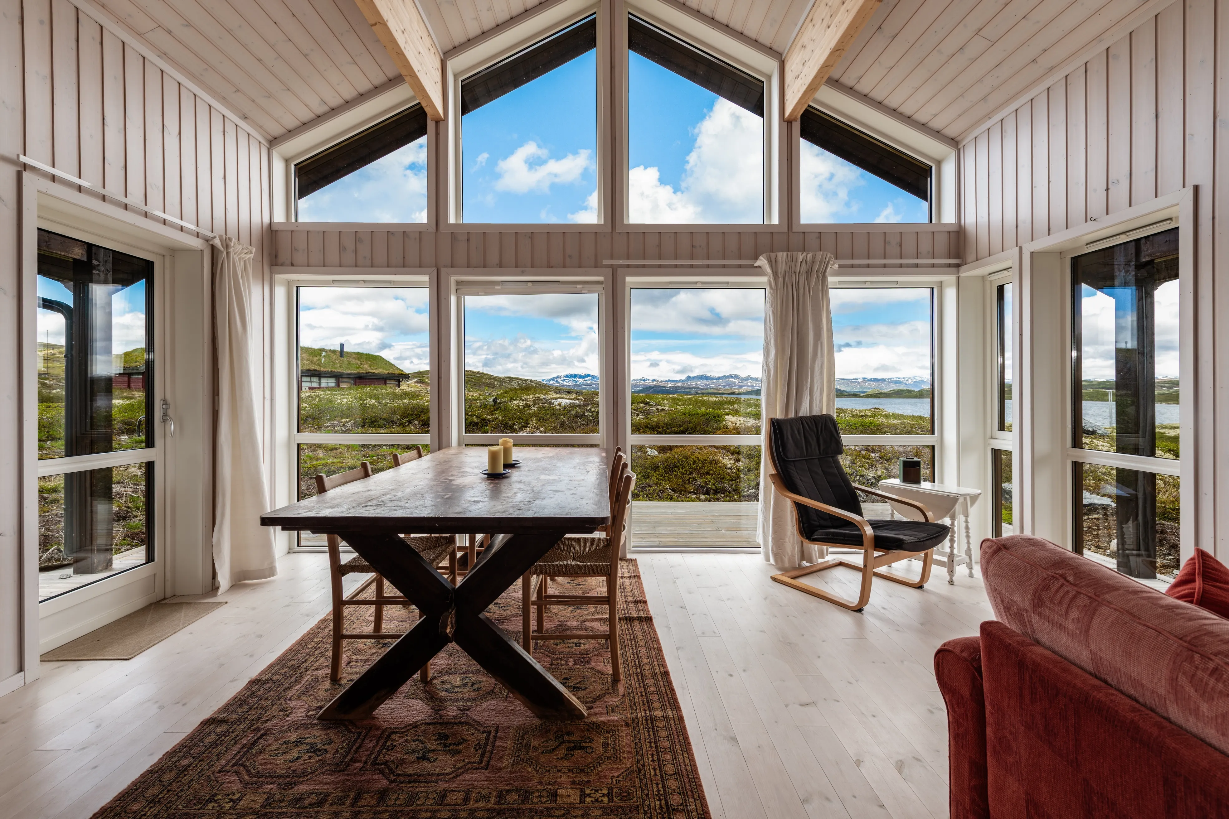 Modern 3-Bedroom Cabin in Hovet with Expansive Outdoor Living Space - View image 14 of 56