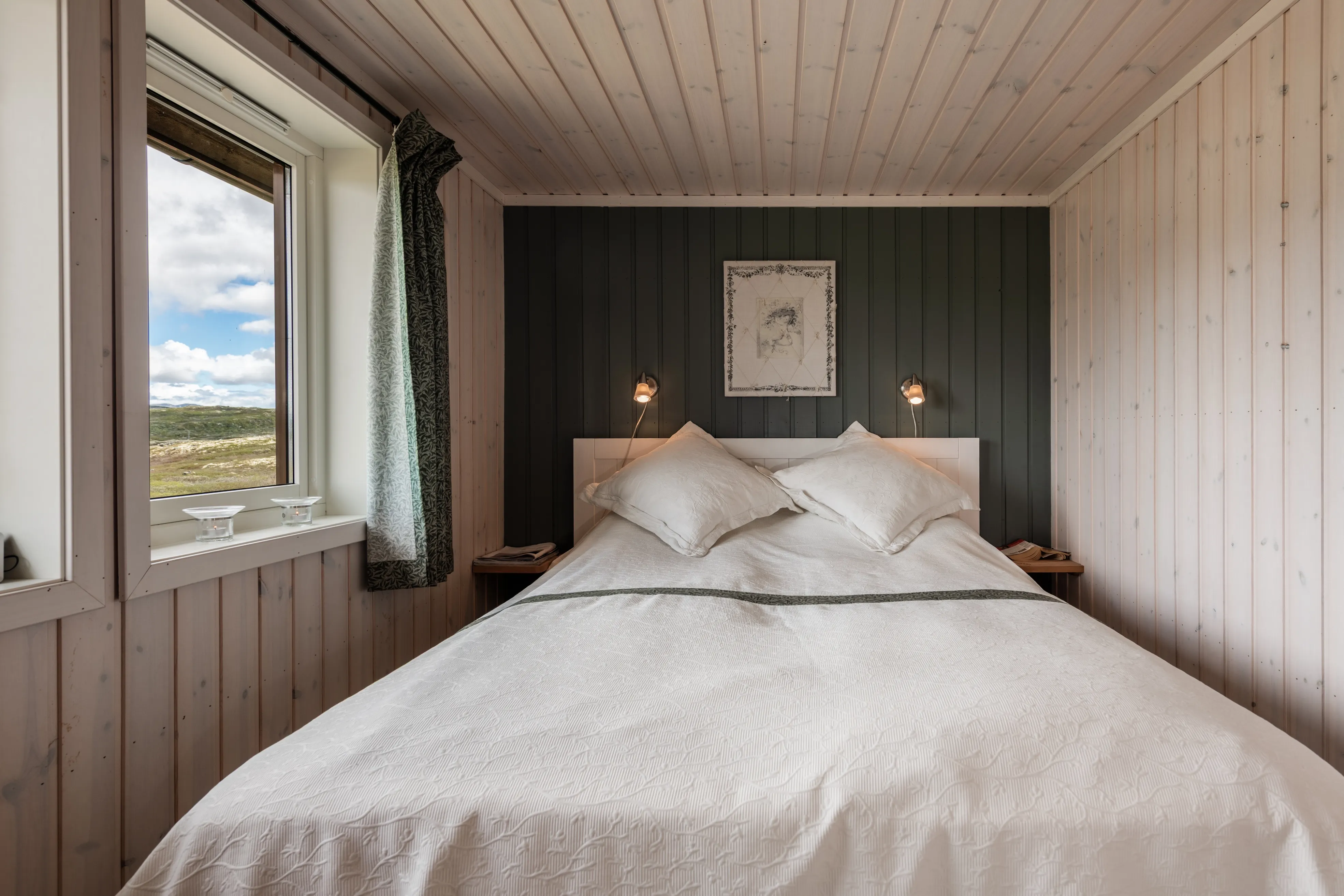 Modern 3-Bedroom Cabin in Hovet with Expansive Outdoor Living Space - View image 23 of 56