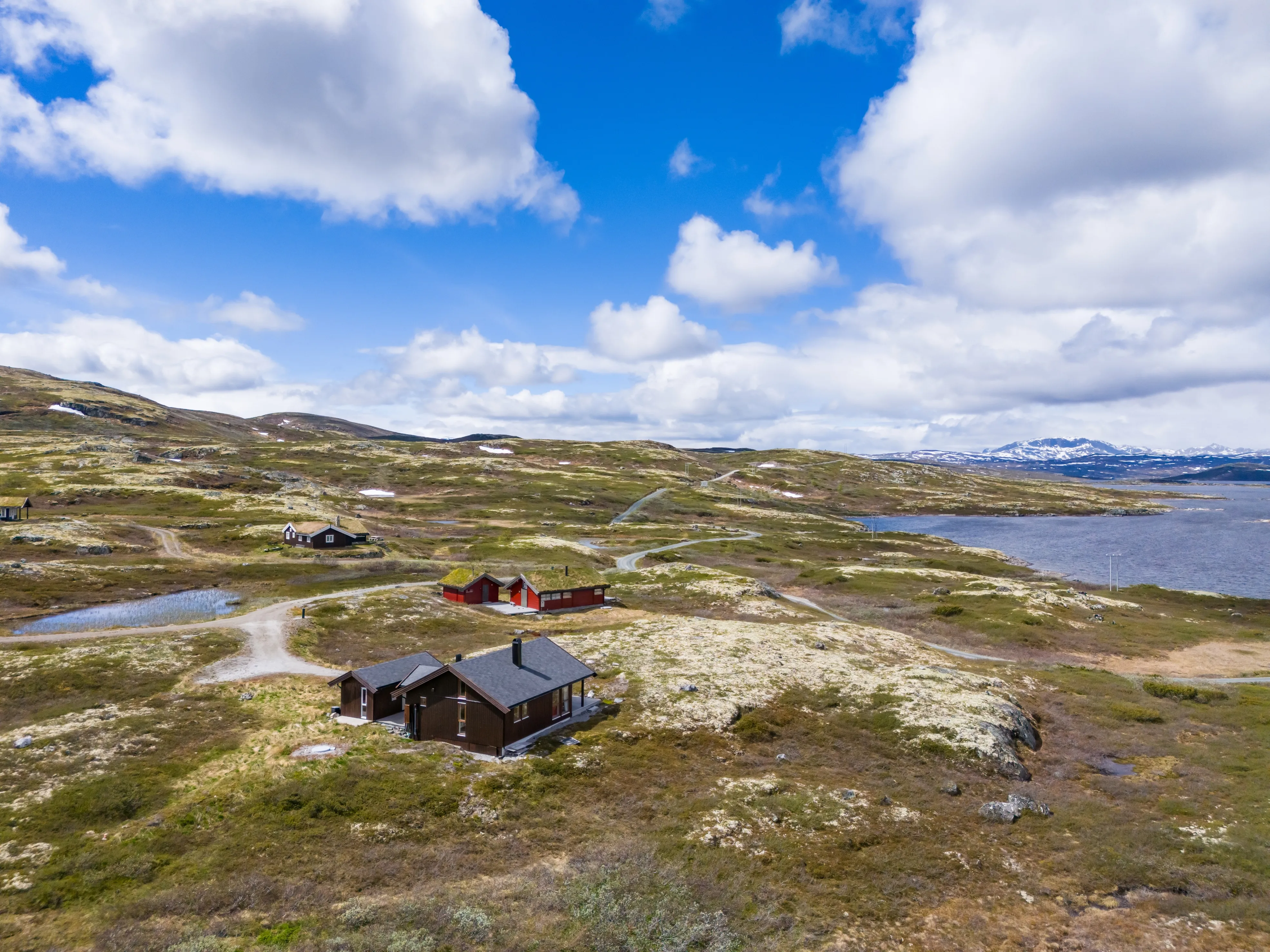 Modern 3-Bedroom Cabin in Hovet with Expansive Outdoor Living Space - View image 44 of 56
