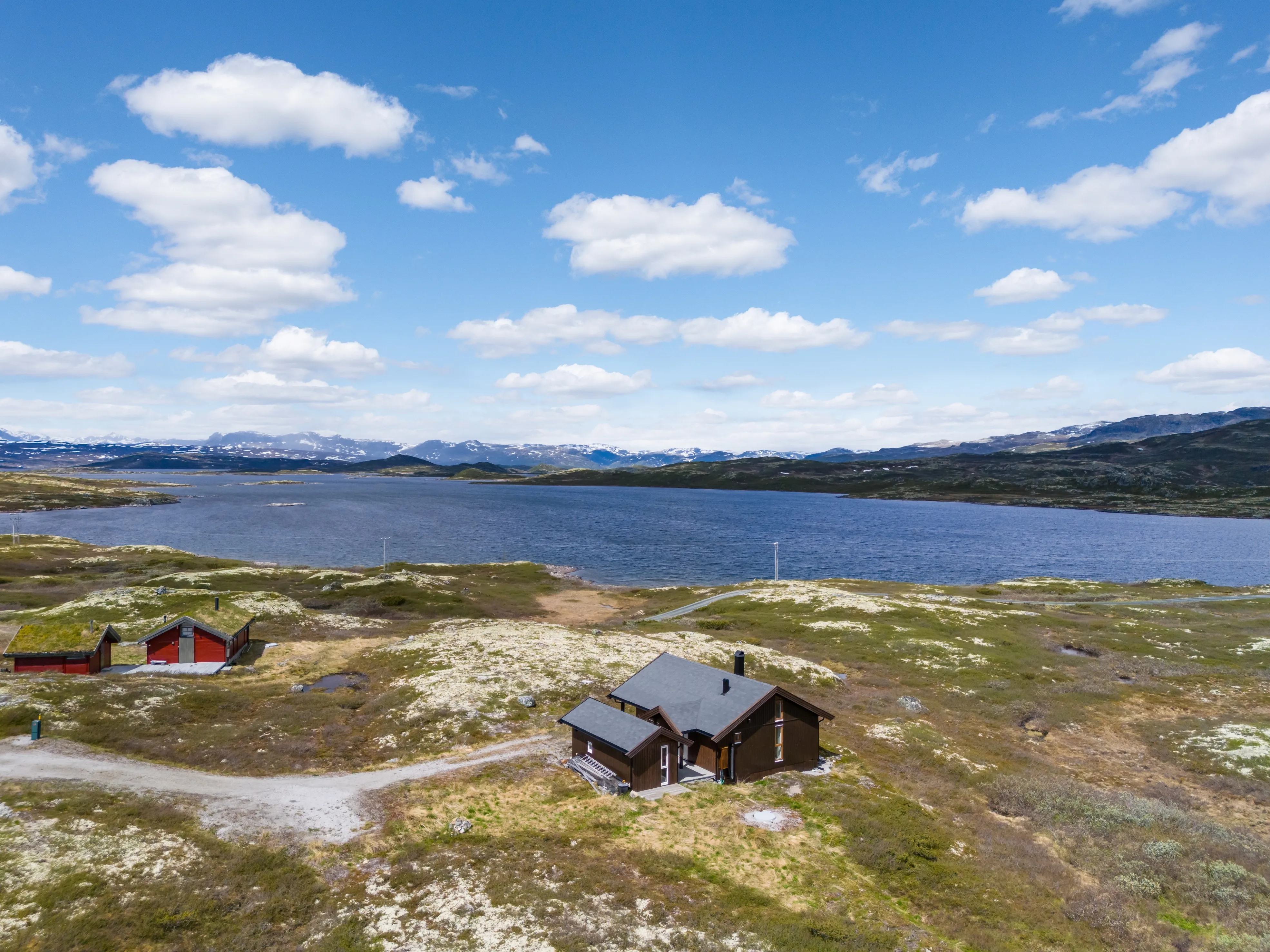 Modern 3-Bedroom Cabin in Hovet with Expansive Outdoor Living Space - View image 45 of 56