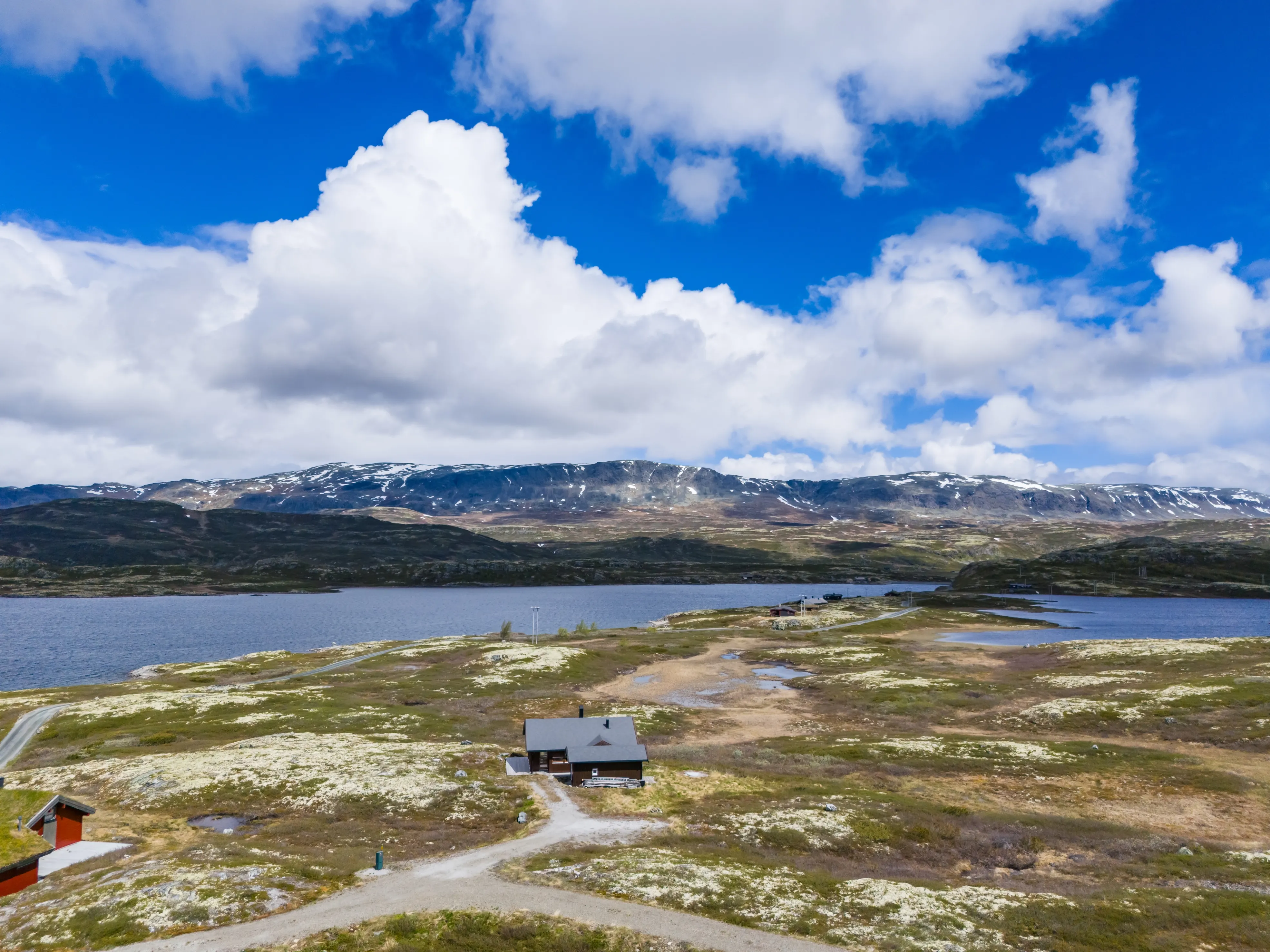 Modern 3-Bedroom Cabin in Hovet with Expansive Outdoor Living Space - View image 54 of 56