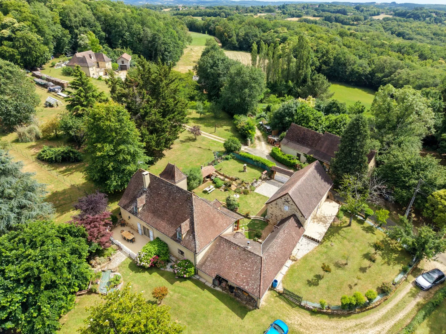 Victorian Farmhouse in Gourdon with Expansive Grounds and 5 Bedrooms - View image 17 of 39