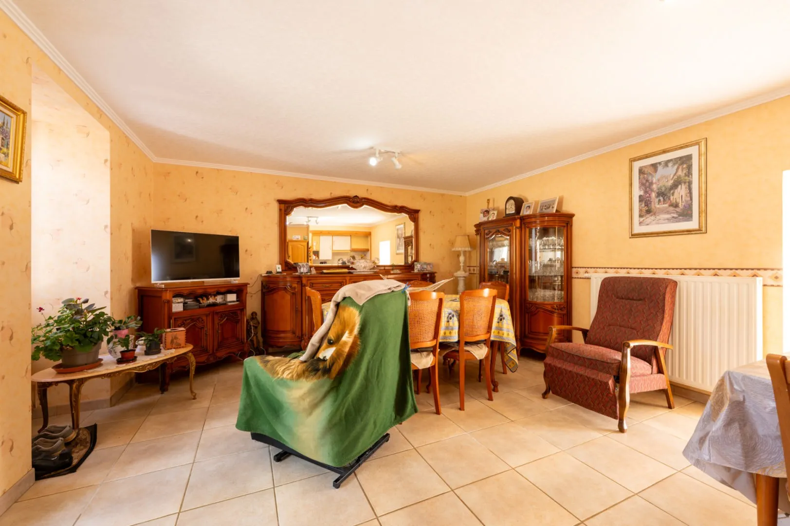 Victorian Farmhouse in Gourdon with Expansive Grounds and 5 Bedrooms - View image 32 of 39