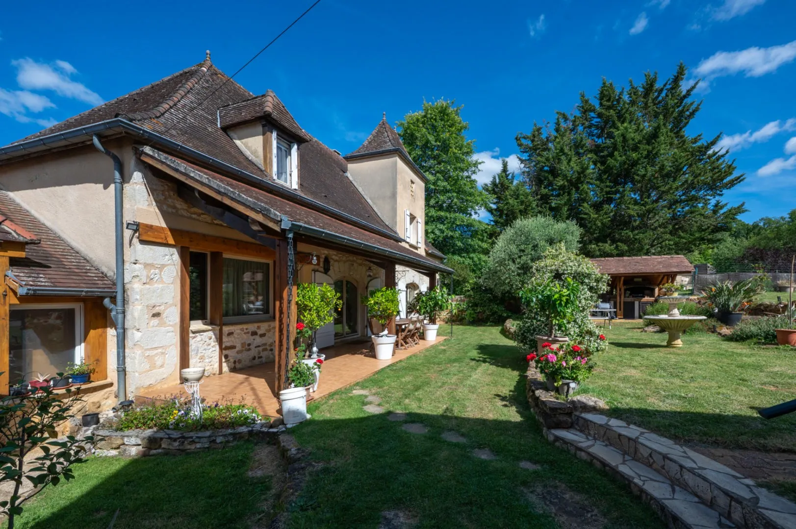 Victorian Farmhouse in Gourdon with Expansive Grounds and 5 Bedrooms - View image 38 of 39