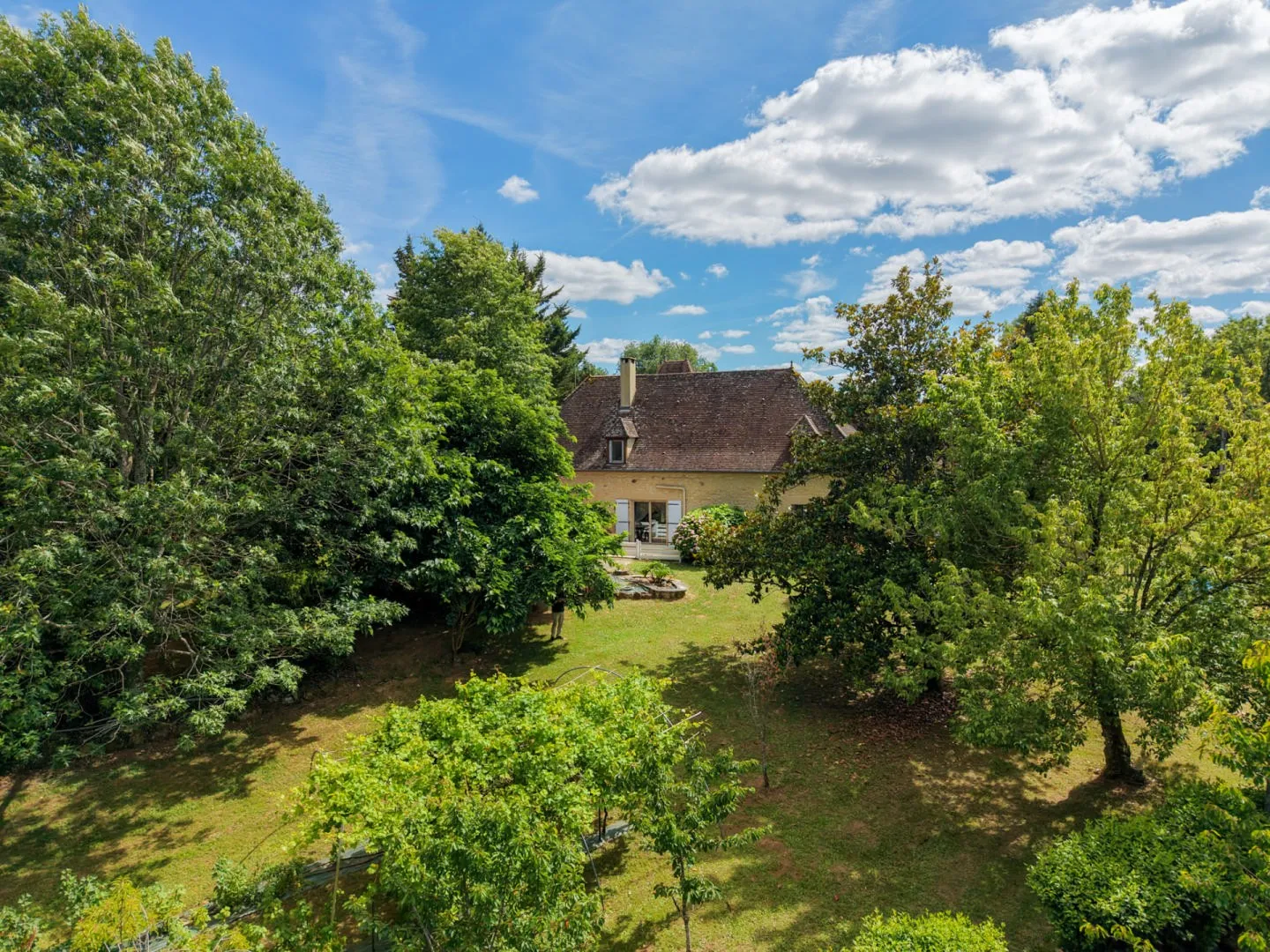 Victorian Farmhouse in Gourdon with Expansive Grounds and 5 Bedrooms - View image 39 of 39