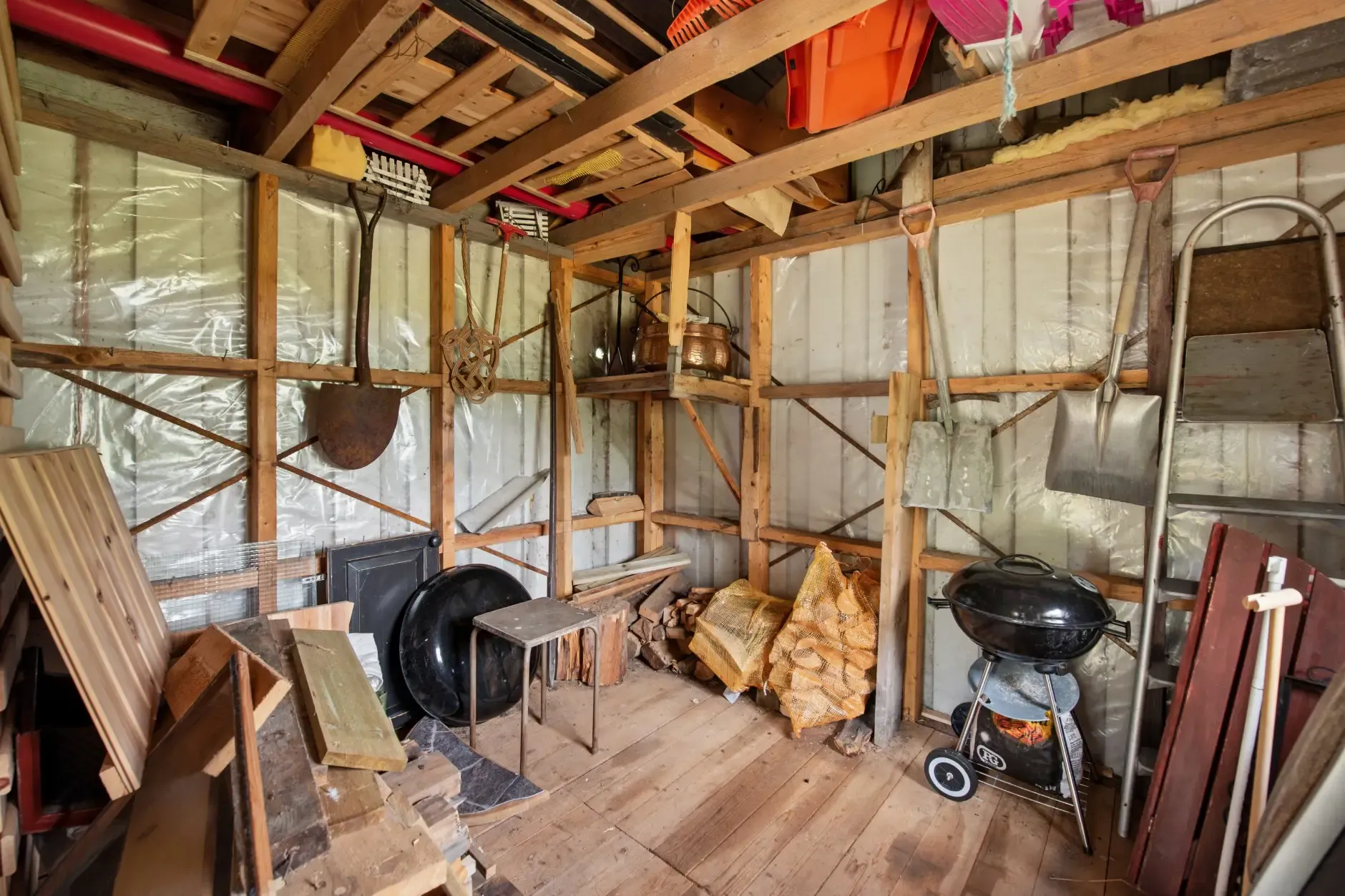 Compact 1980s Country House on Expansive Lot Near Seljord's Scenic Waters - View image 27 of 35