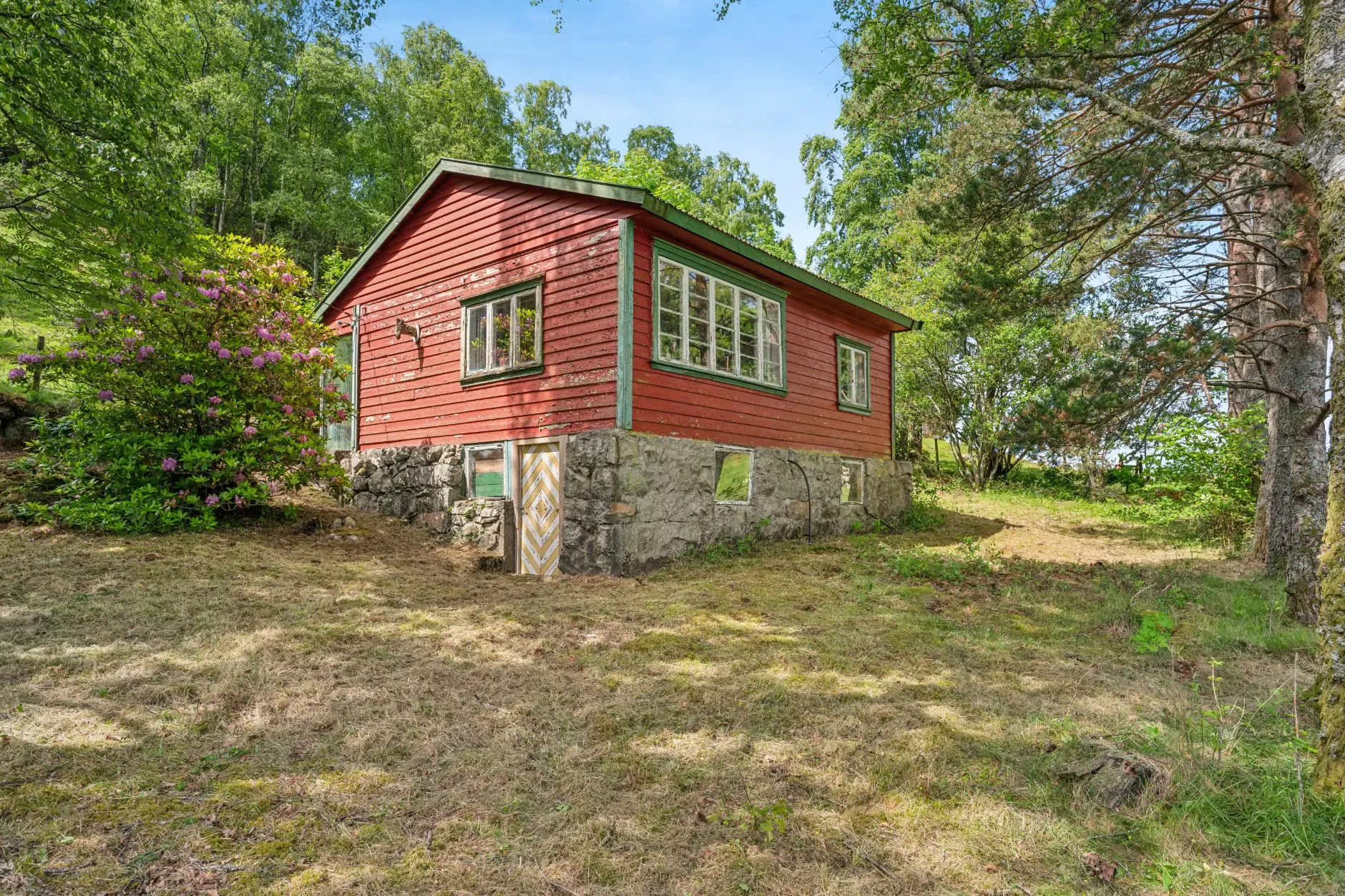 1930s Country House with Garden in Jørpeland, Norway - 4 Bedrooms - Image 1