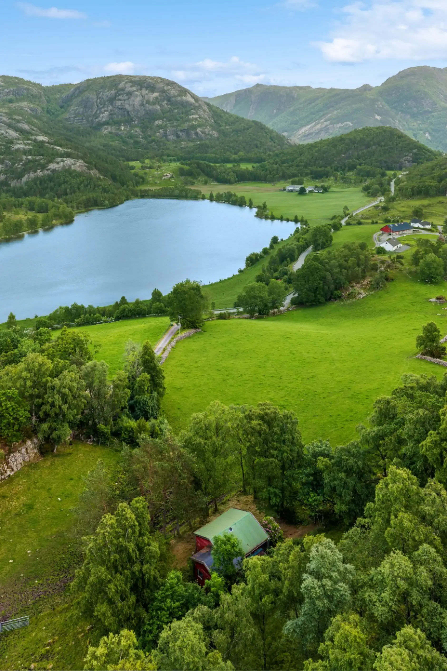 1930s Country House with Garden in Jørpeland, Norway - 4 Bedrooms - View image 8 of 33
