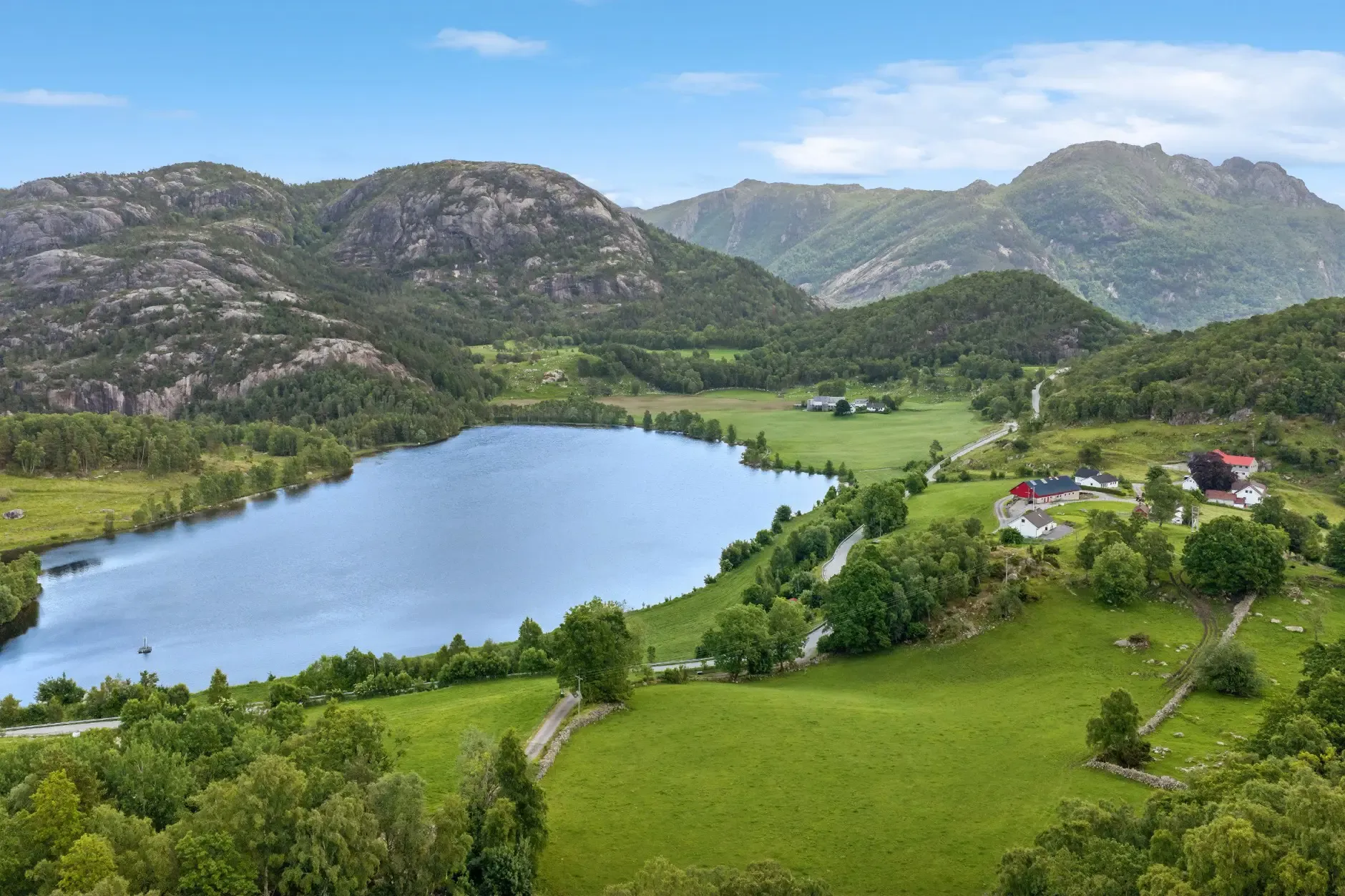 1930s Country House with Garden in Jørpeland, Norway - 4 Bedrooms - View image 11 of 33