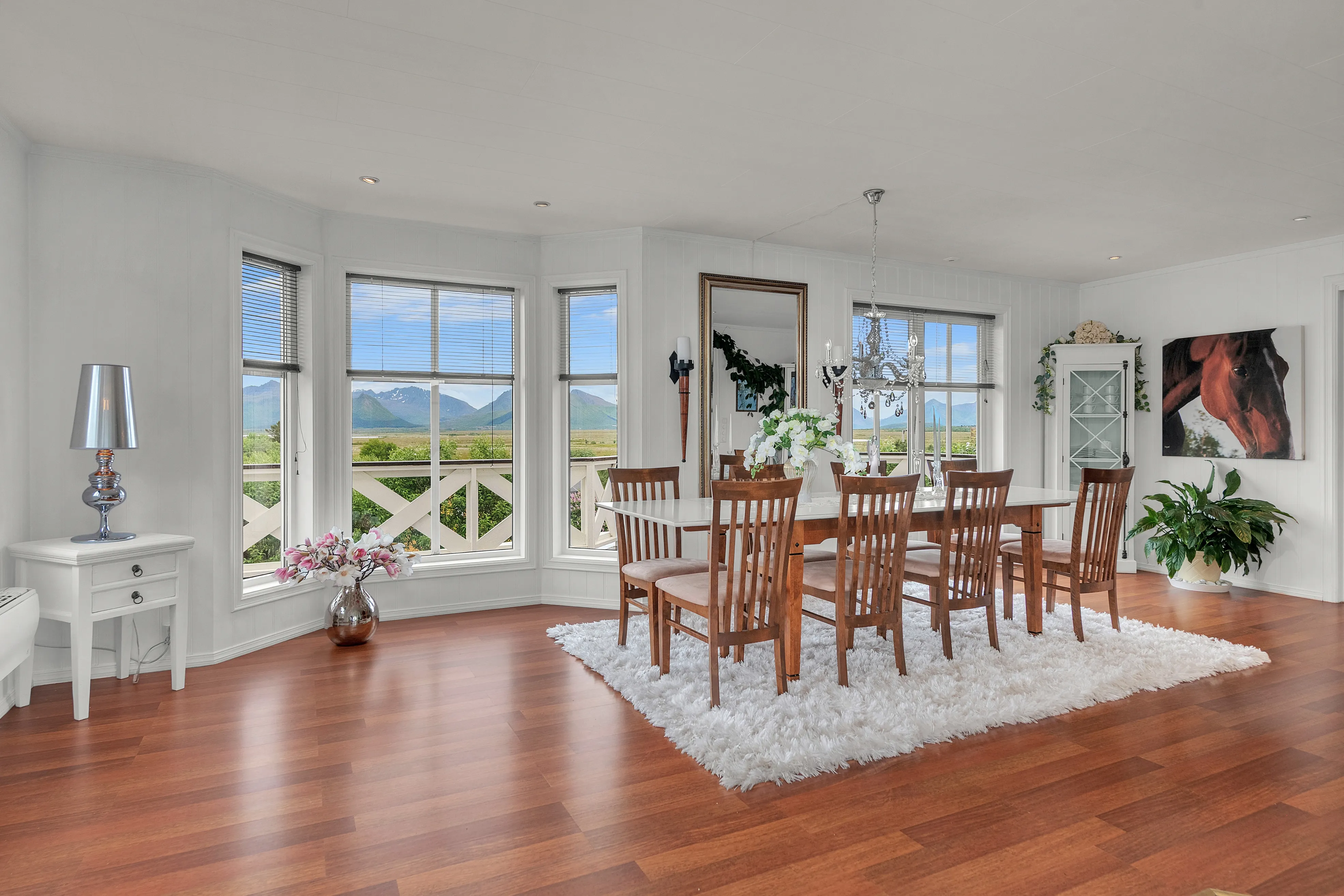 Modern Family House with Double Garage in Scenic Vesterålen - View image 8 of 34