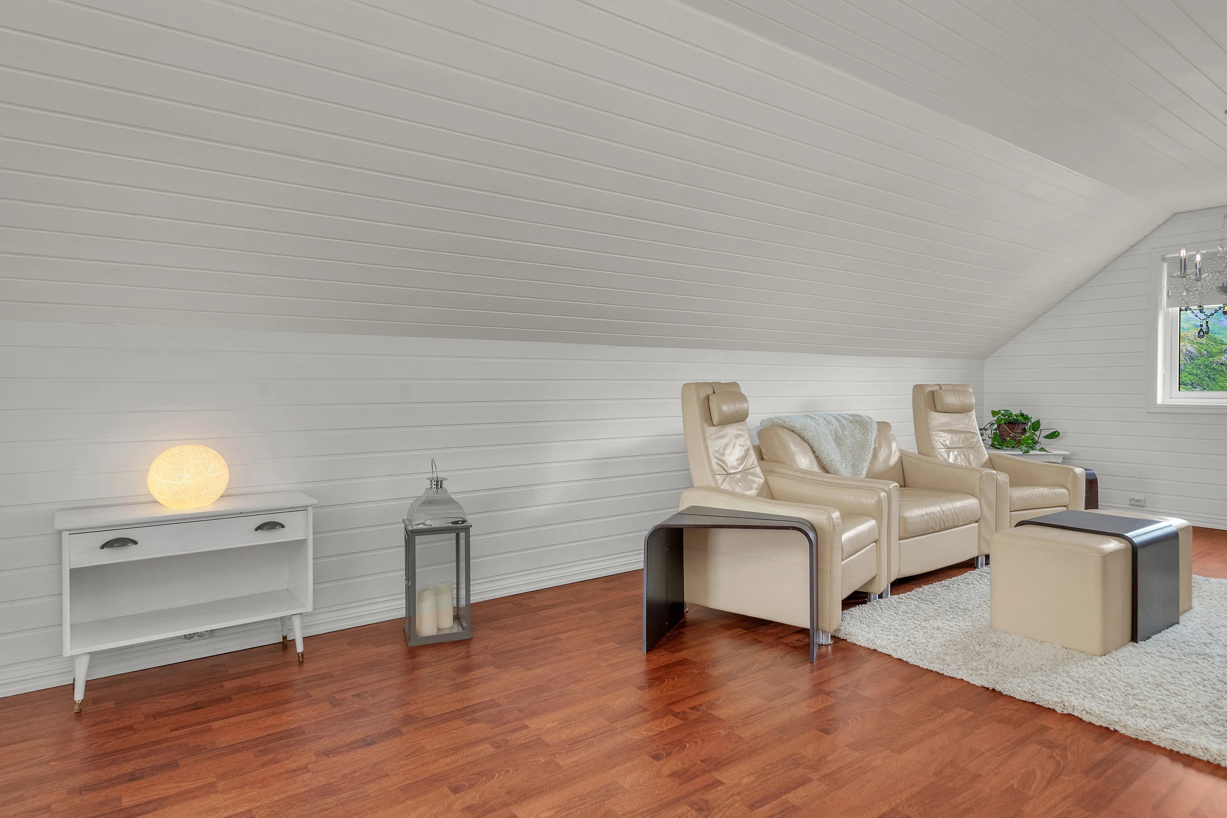 Modern Family House with Double Garage in Scenic Vesterålen - View image 20 of 34