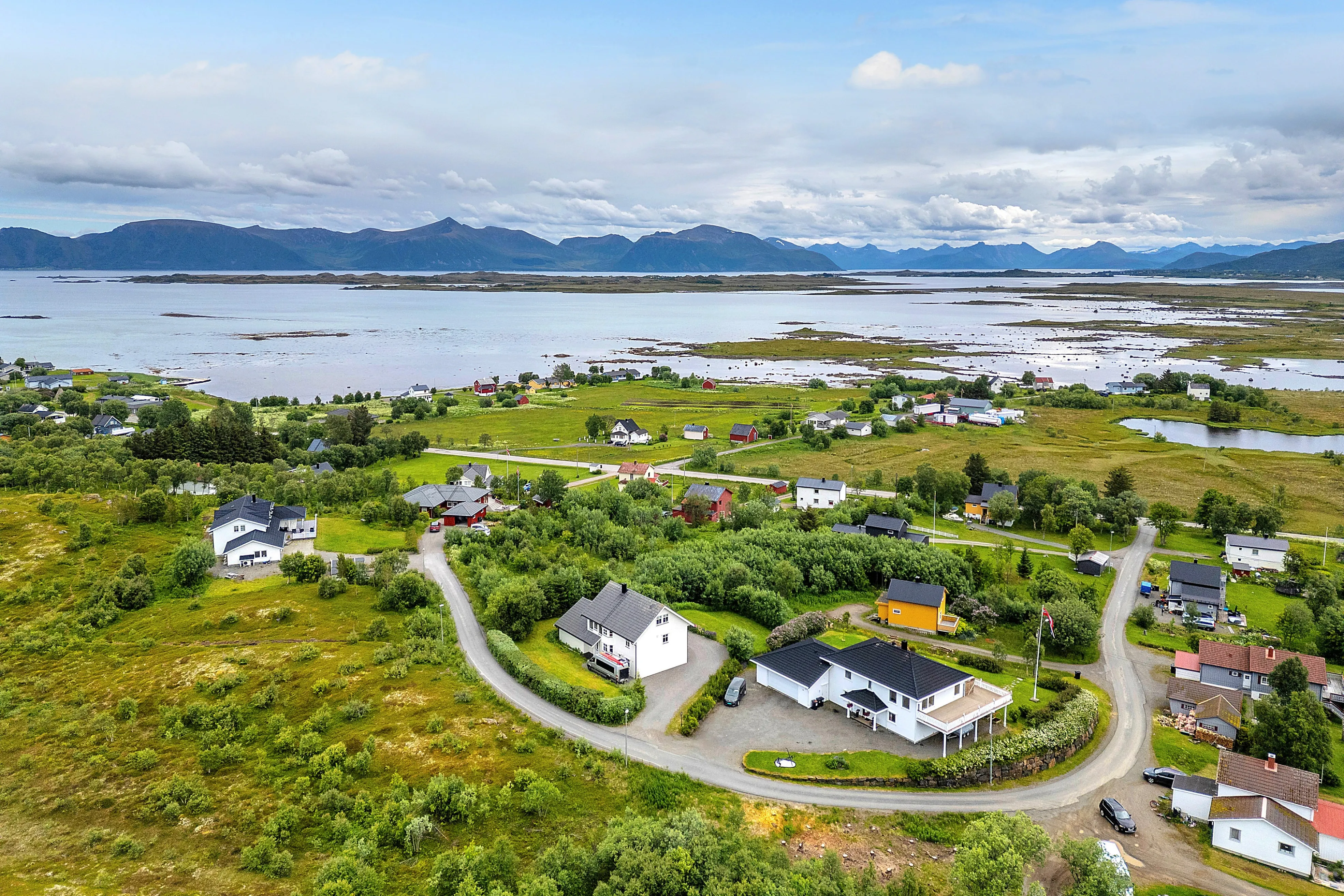 Modern Family House with Double Garage in Scenic Vesterålen - View image 29 of 34