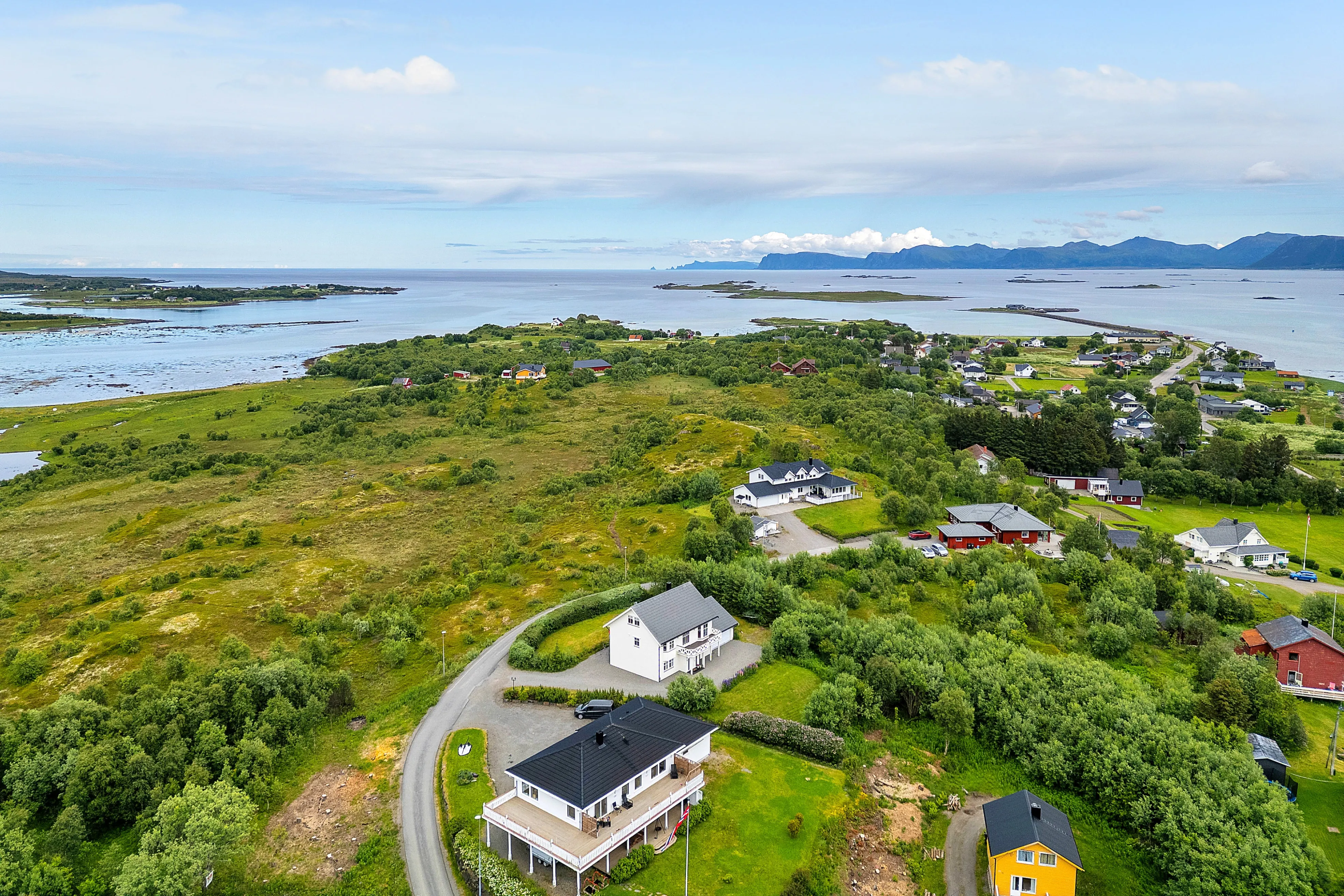 Modern Family House with Double Garage in Scenic Vesterålen - View image 30 of 34