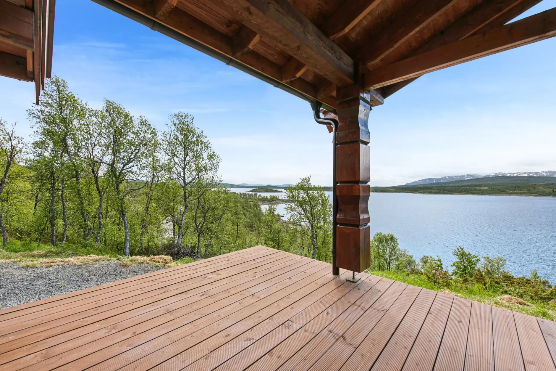 Modern 3-Bedroom Country House with Lake Views in Rauland, Norway - View image 7 of 31