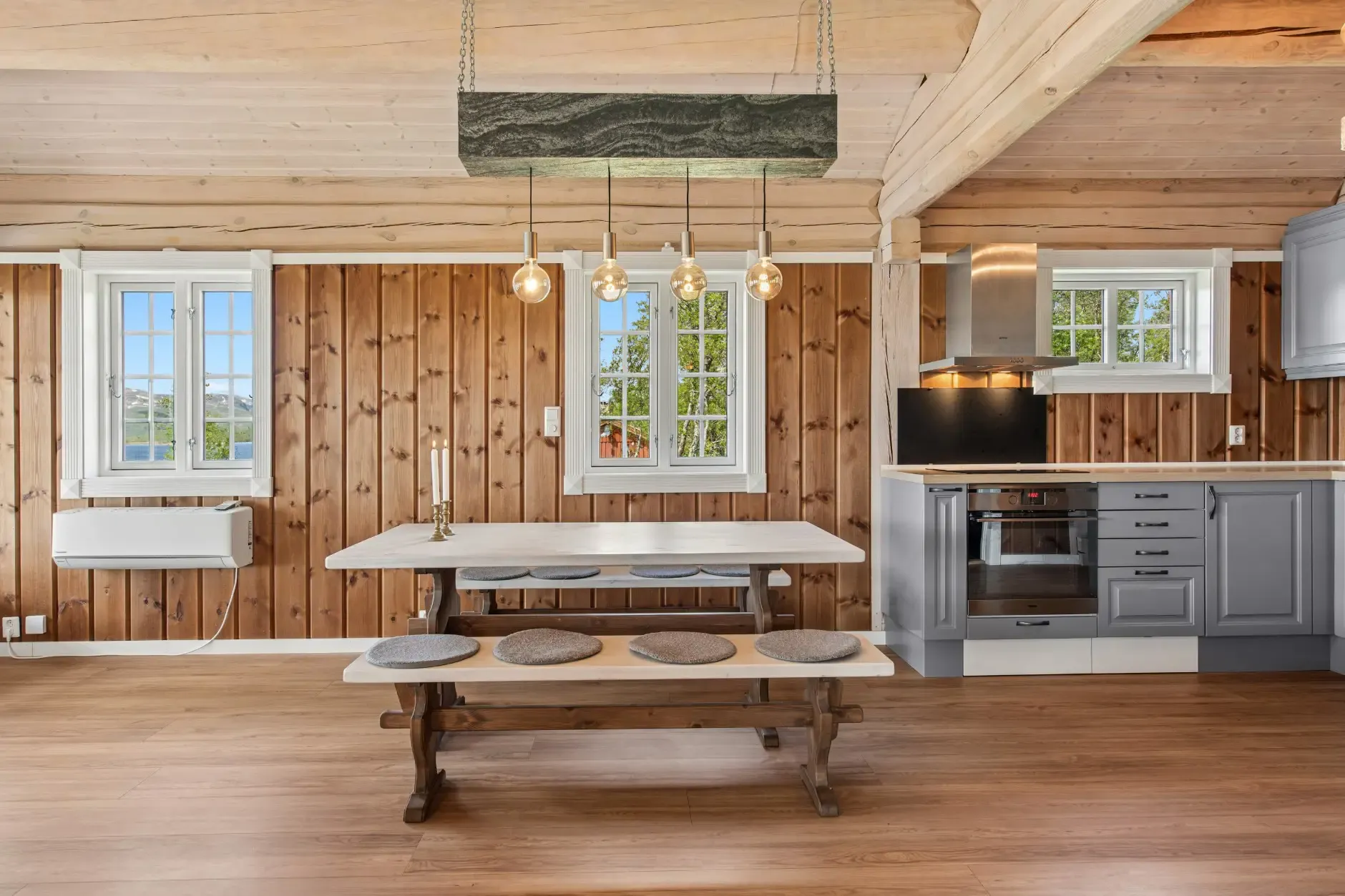 Modern 3-Bedroom Country House with Lake Views in Rauland, Norway - View image 14 of 31