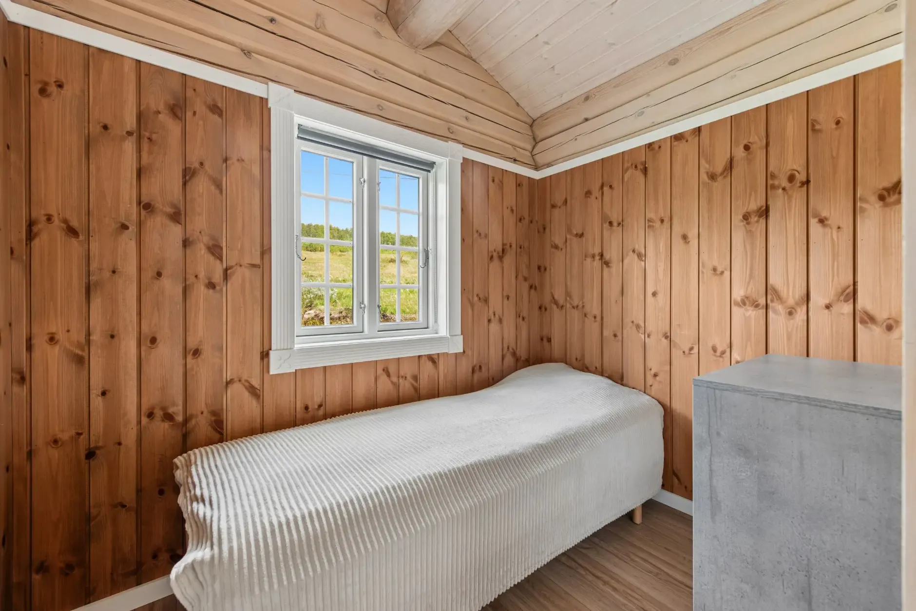 Modern 3-Bedroom Country House with Lake Views in Rauland, Norway - View image 24 of 31